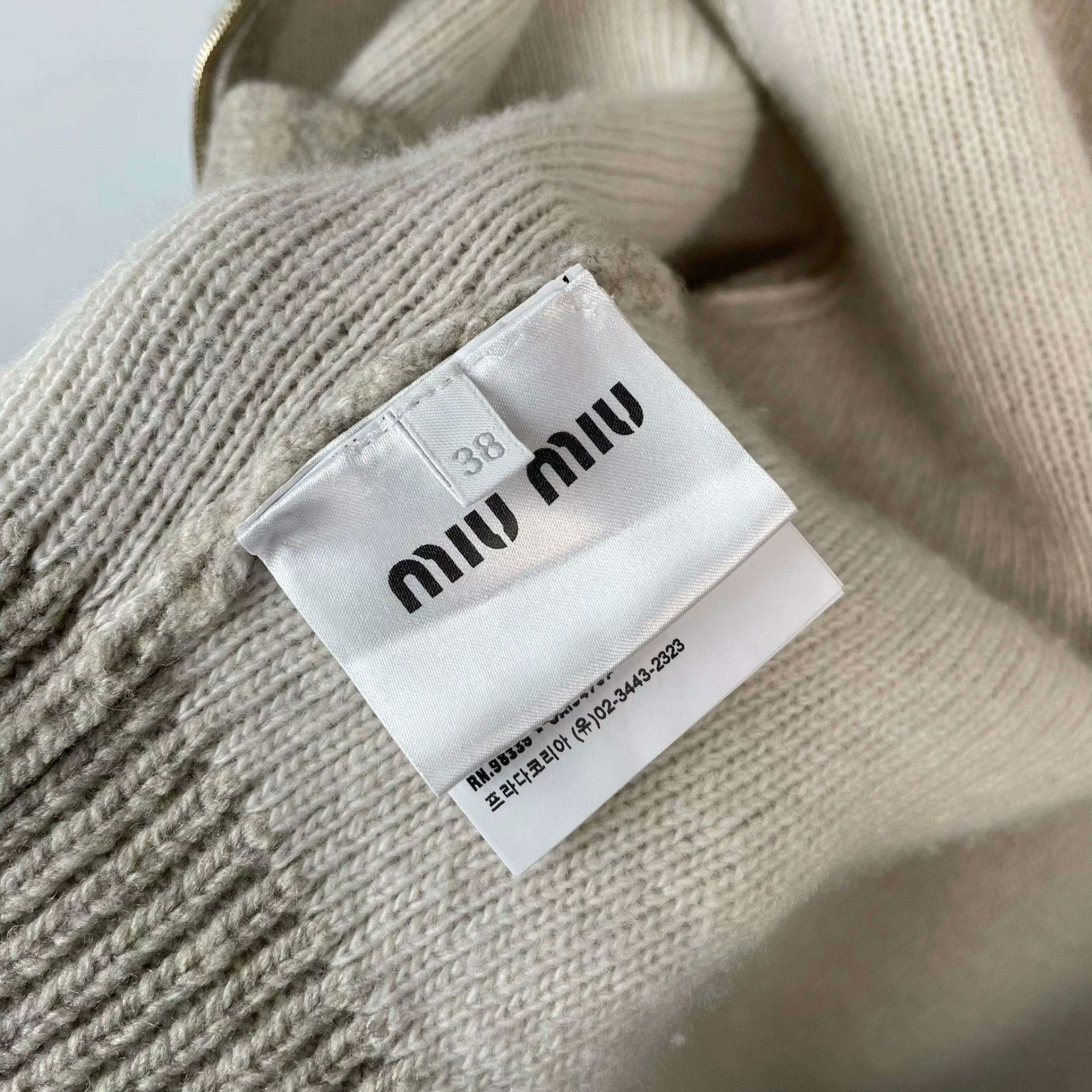 Miu Miu Miu Miu Gray Sweater 38 Men Size US S / EU 44-46 / 1 - 6 Thumbnail