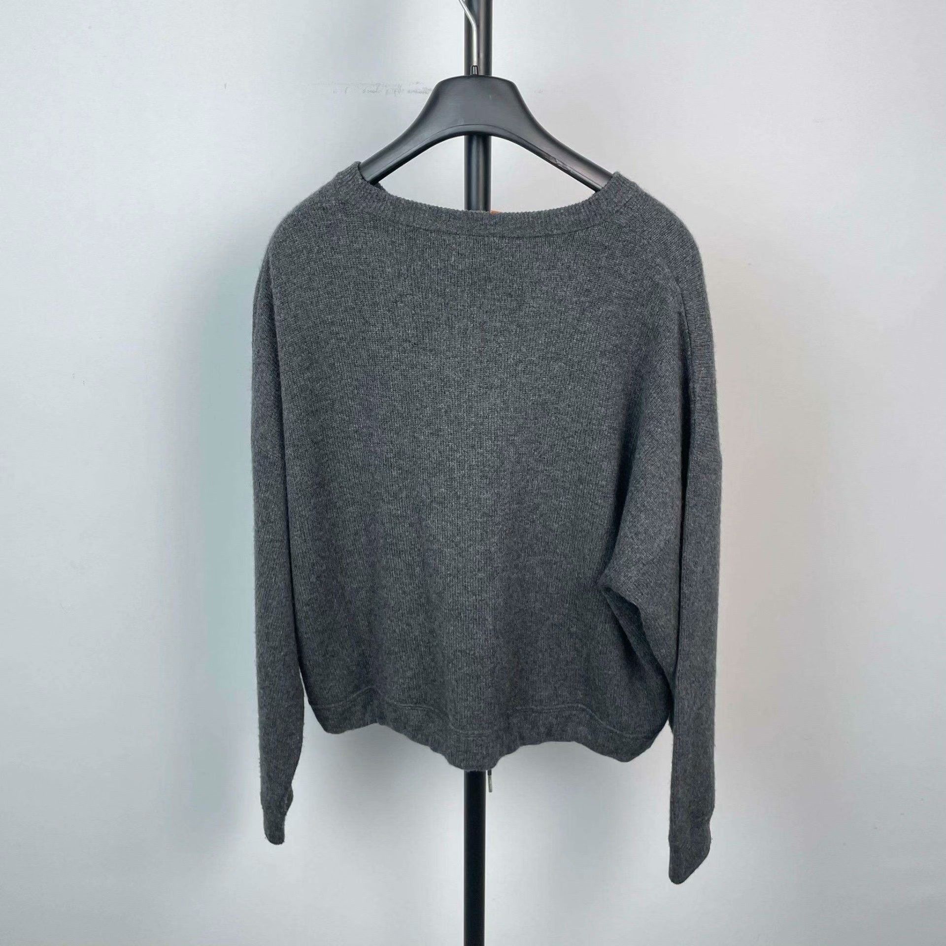 Celine Celine Knit Cropped Sweater S Women Size S / US 4 / IT 40 - 2 Thumbnail