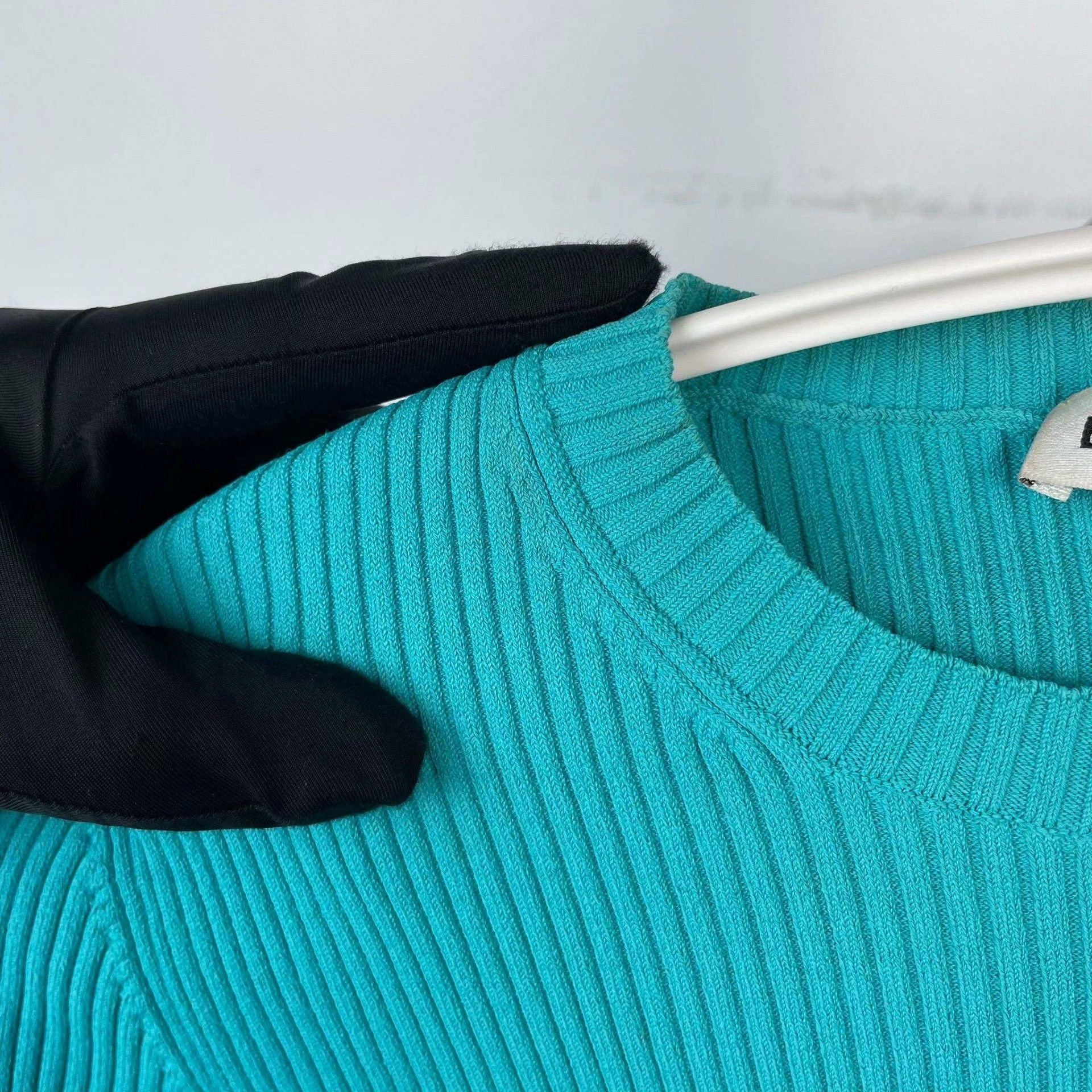 Balenciaga Balenciaga Slim Slim Fit Sweater 34 Women Size XS / US 0-2 / IT 36-38 - 9 Thumbnail