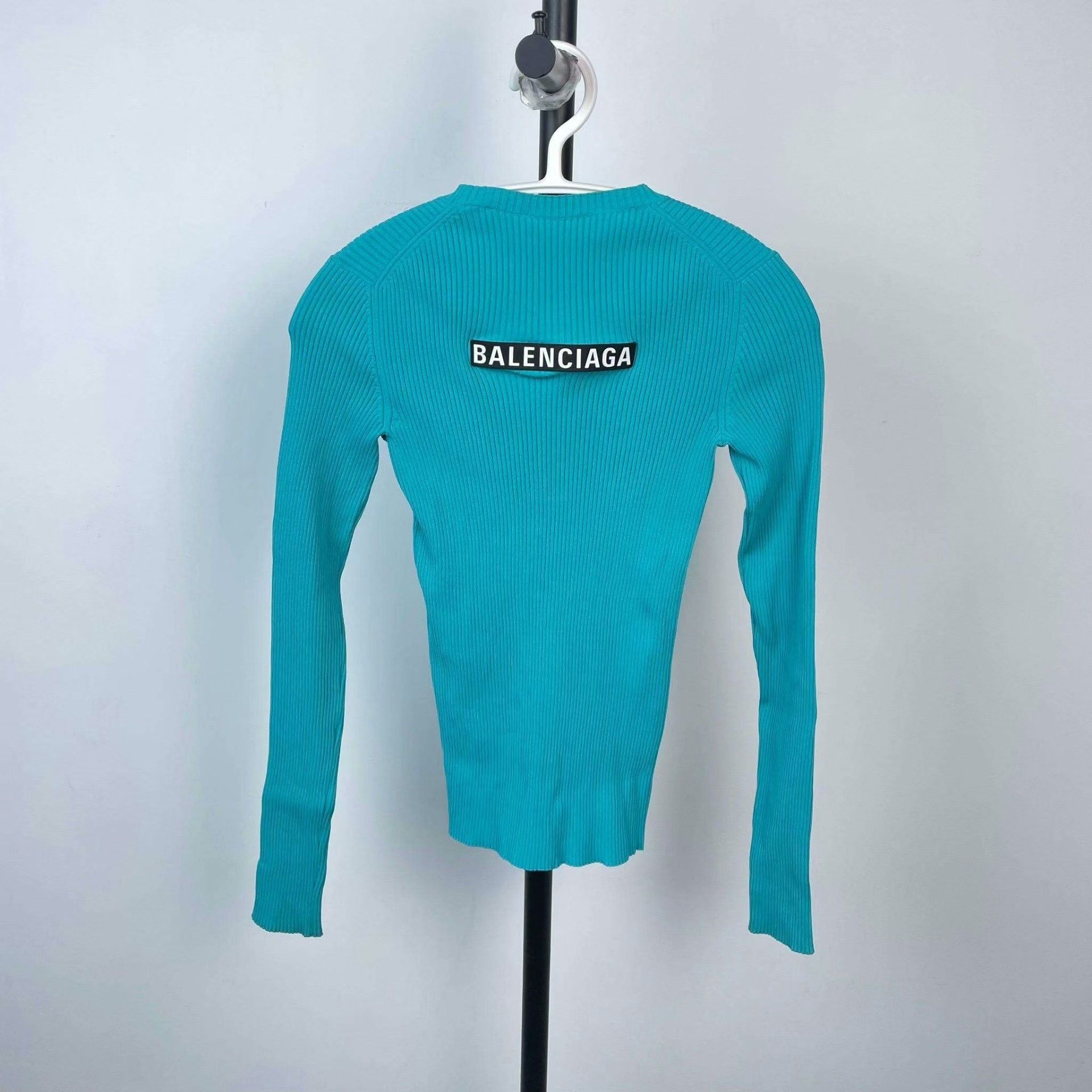 Balenciaga Balenciaga Slim Slim Fit Sweater 34 Women Size XS / US 0-2 / IT 36-38 - 2 Thumbnail