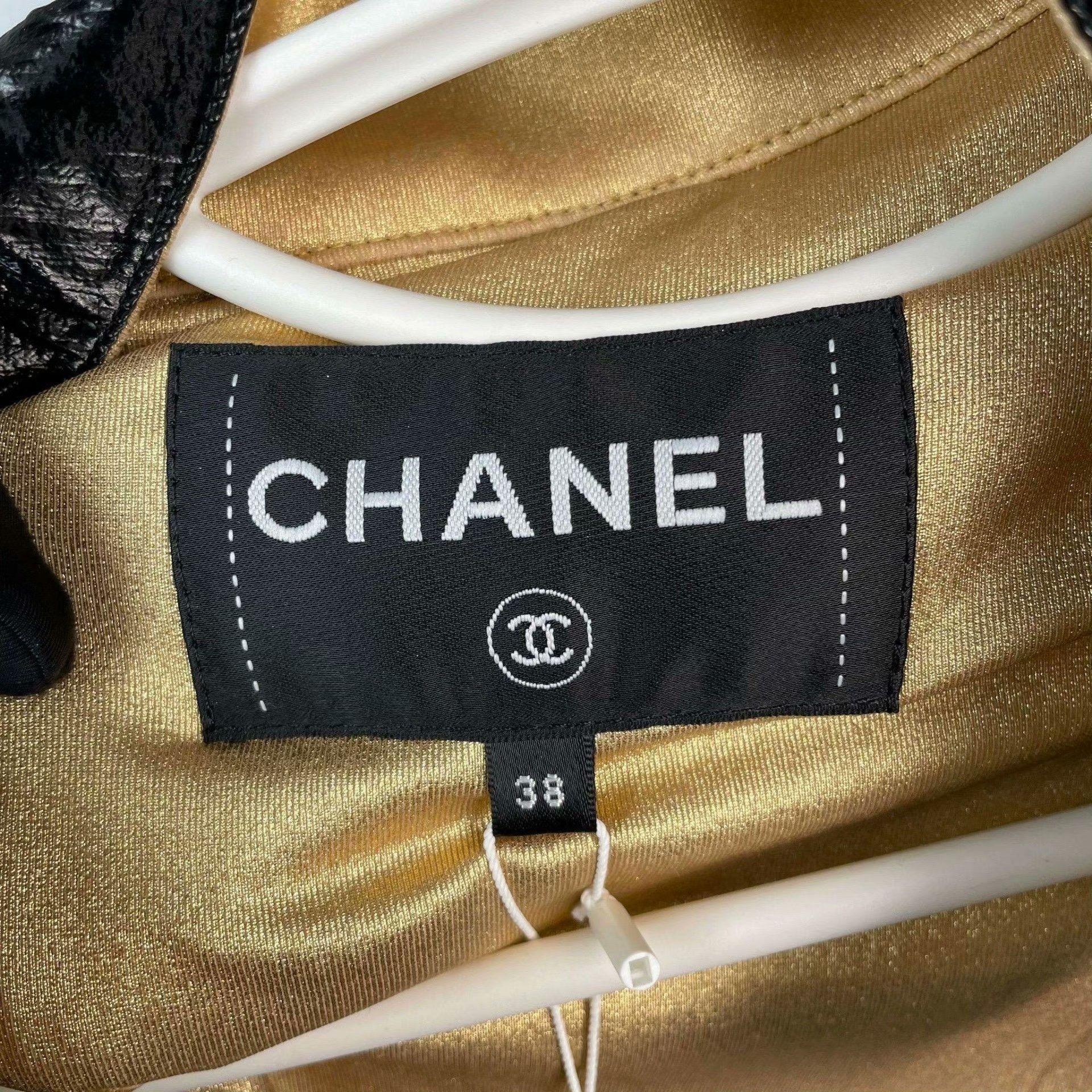 Chanel Chanel Gold Jacket 23 Women Size XS / US 0-2 / IT 36-38 - 3 Thumbnail