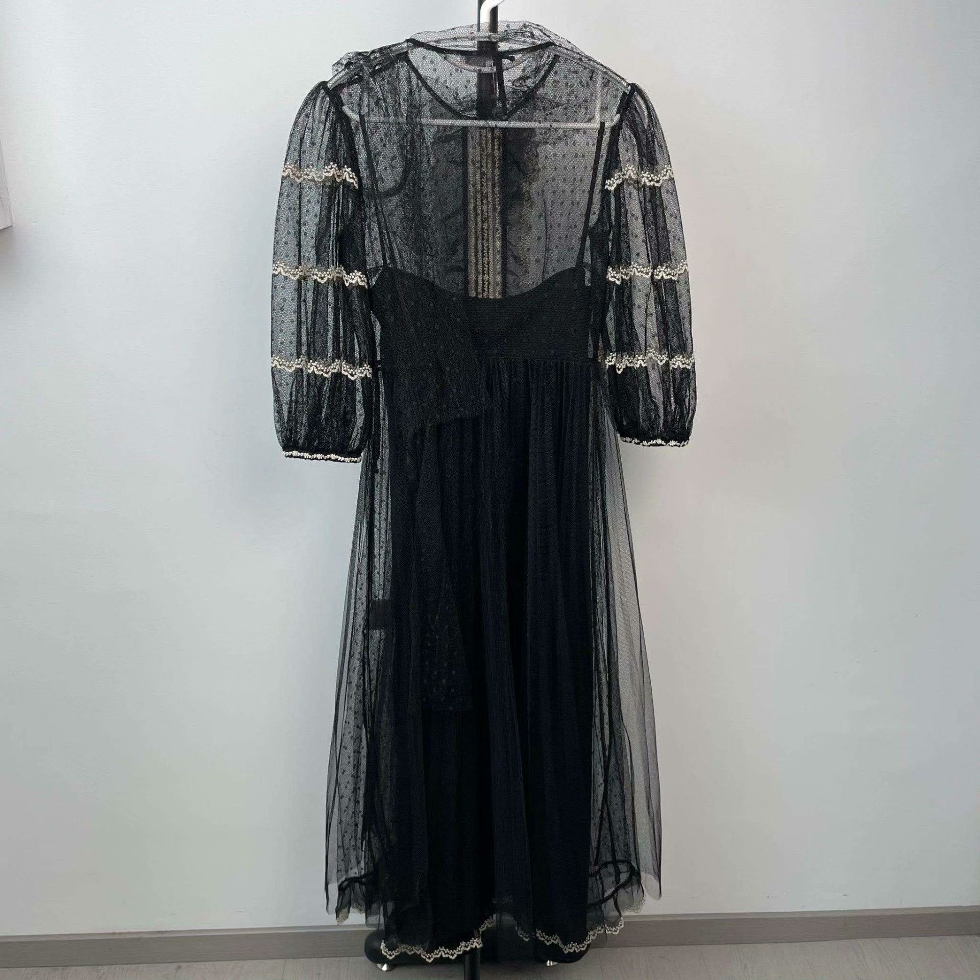 Valentino Valentino Black Dress S Women Size S / US 4 / IT 40 - 2 Thumbnail