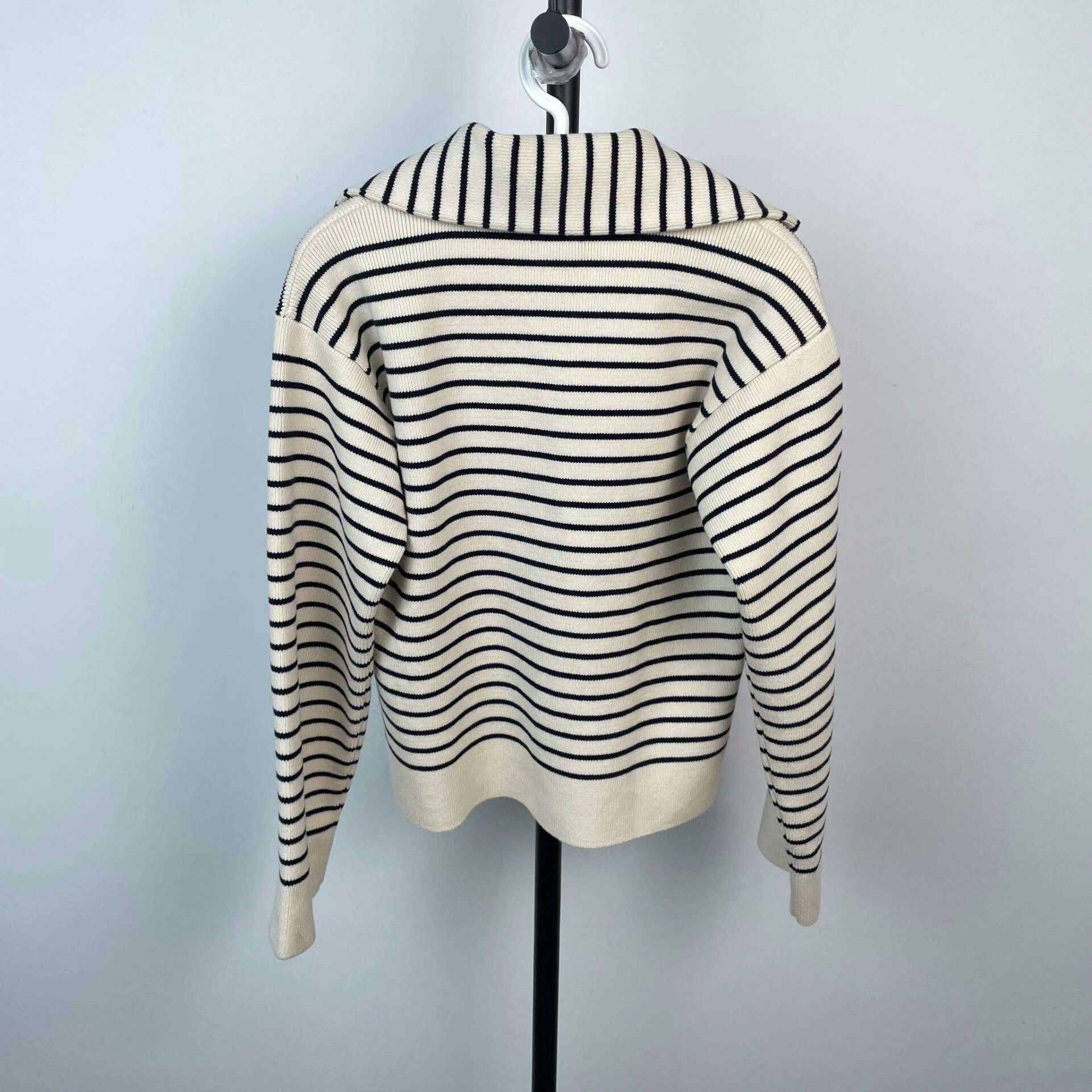 Celine Celine Knit Striped Black Sweater XS Women Size XS / US 0-2 / IT 36-38 - 2 Thumbnail