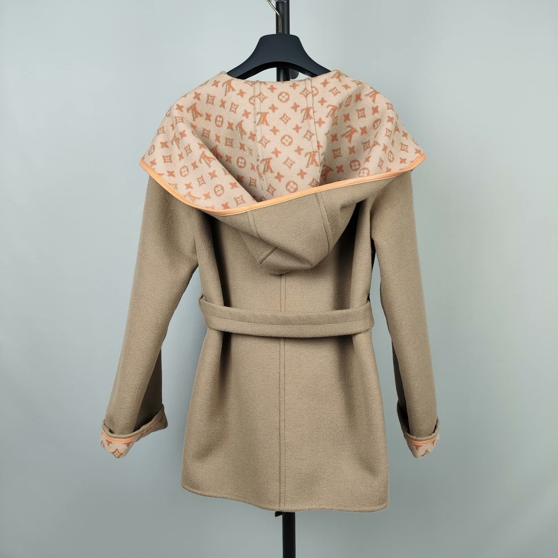 Louis Vuitton Louis Vuitton Brown Heavy Coat 34 Men Size US XS / EU 42 / 0 - 2 Thumbnail