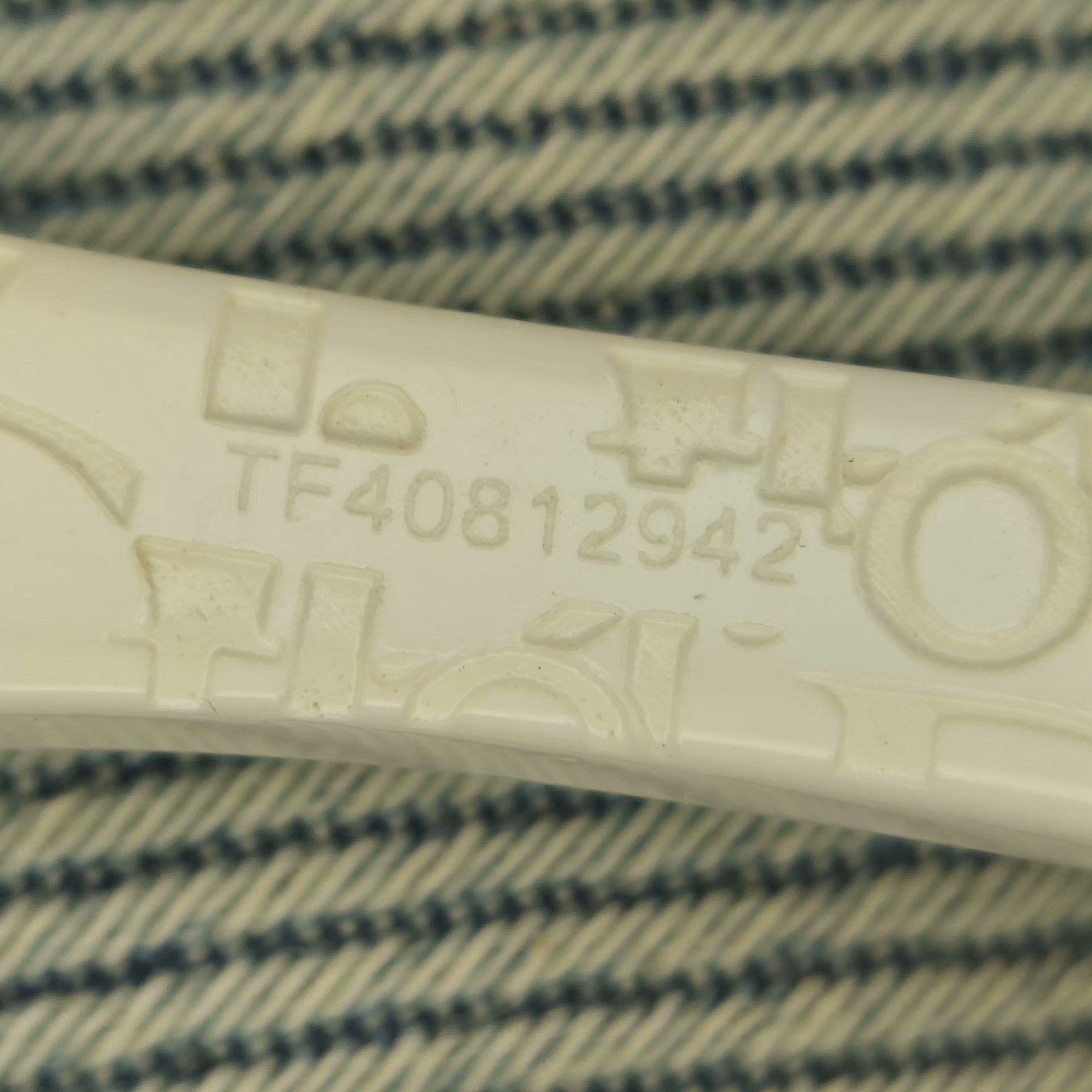 Dior Dior Retro White Item 38.5 Men Size ONE SIZE - 4 Thumbnail