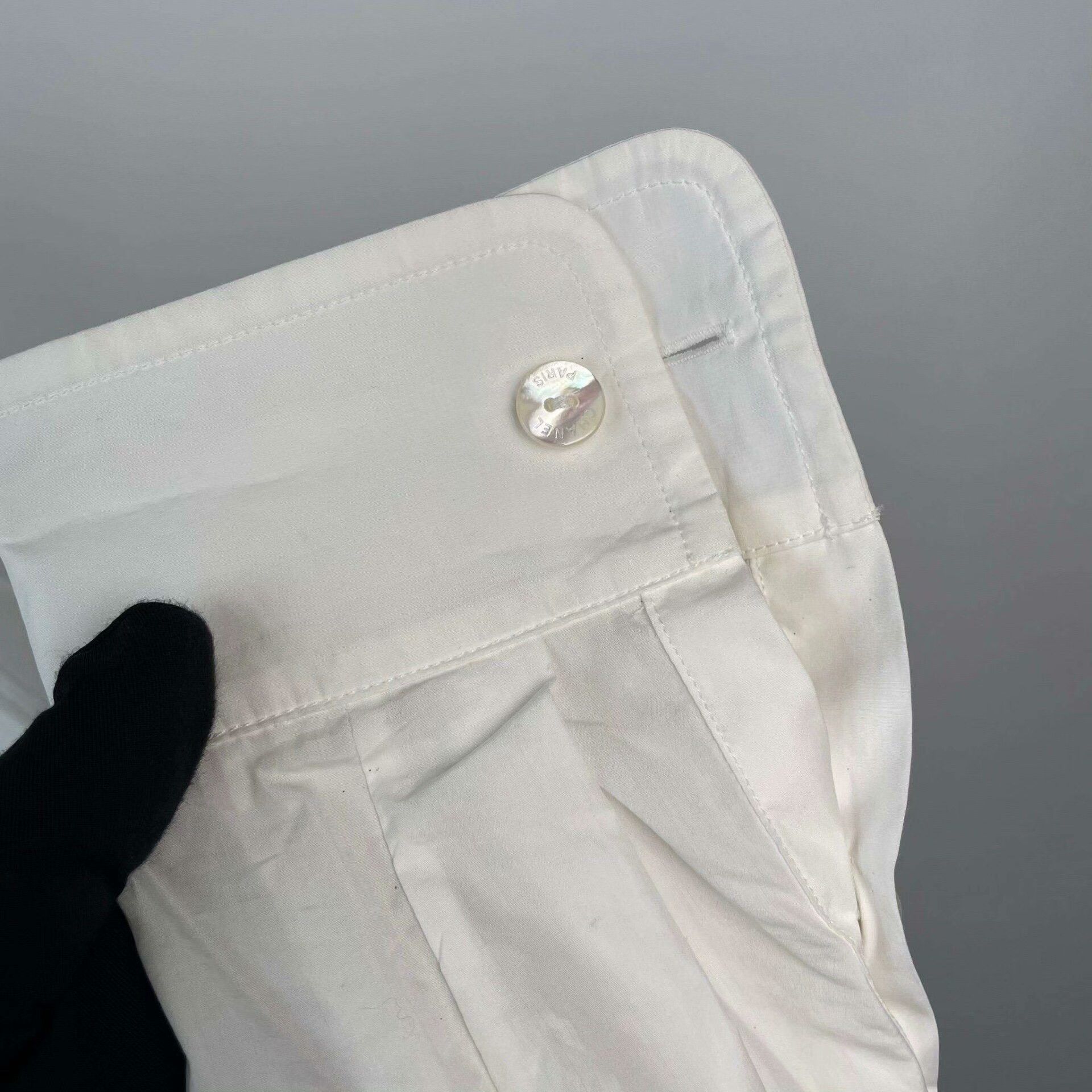 Chanel Chanel White Button Up 38 Women Size S / US 4 / IT 40 - 3 Thumbnail