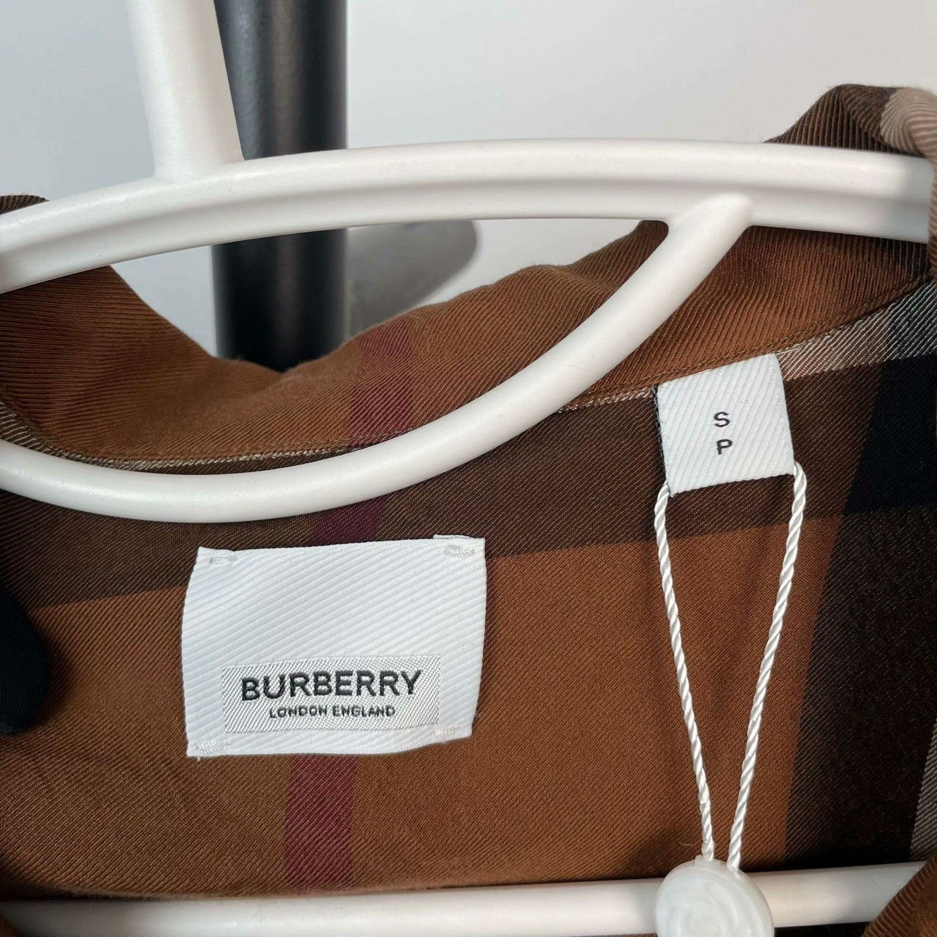 Burberry Burberry Brown Shirt 2XS Men Size US XS / EU 42 / 0 - 4 Thumbnail