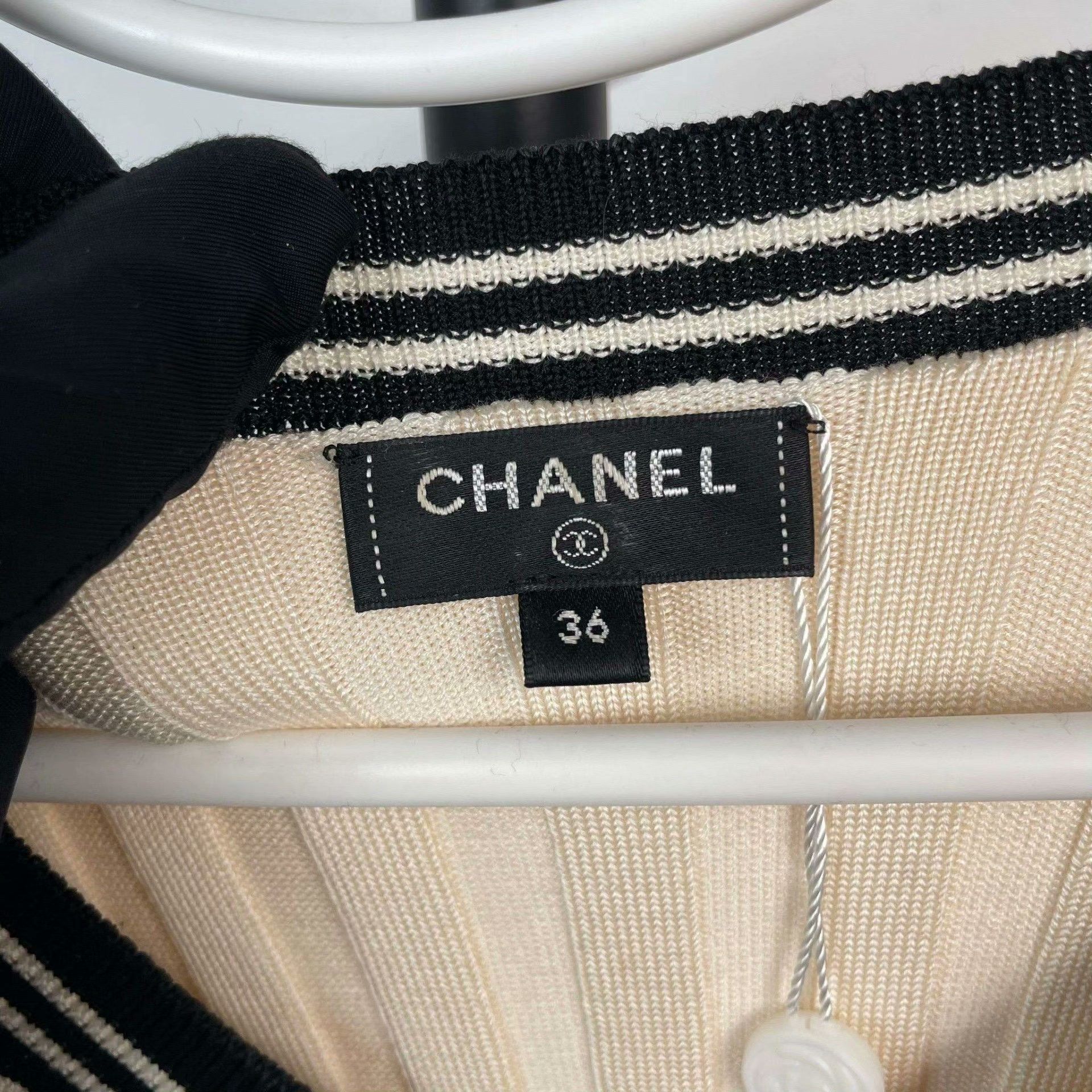 Chanel Chanel Cotton White T-Shirt 36 Women Size S / US 4 / IT 40 - 4 Thumbnail