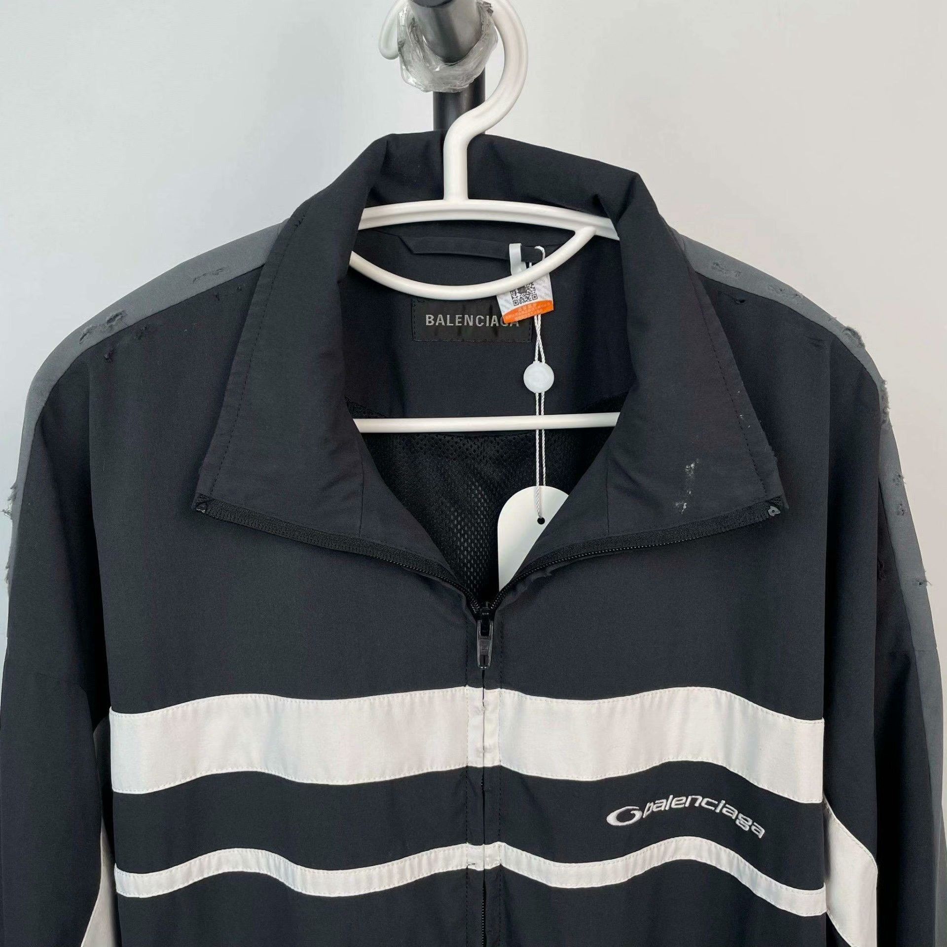 Balenciaga Balenciaga Blue Light Jacket 46 Men Size US L / EU 52-54 / 3 - 8 Thumbnail
