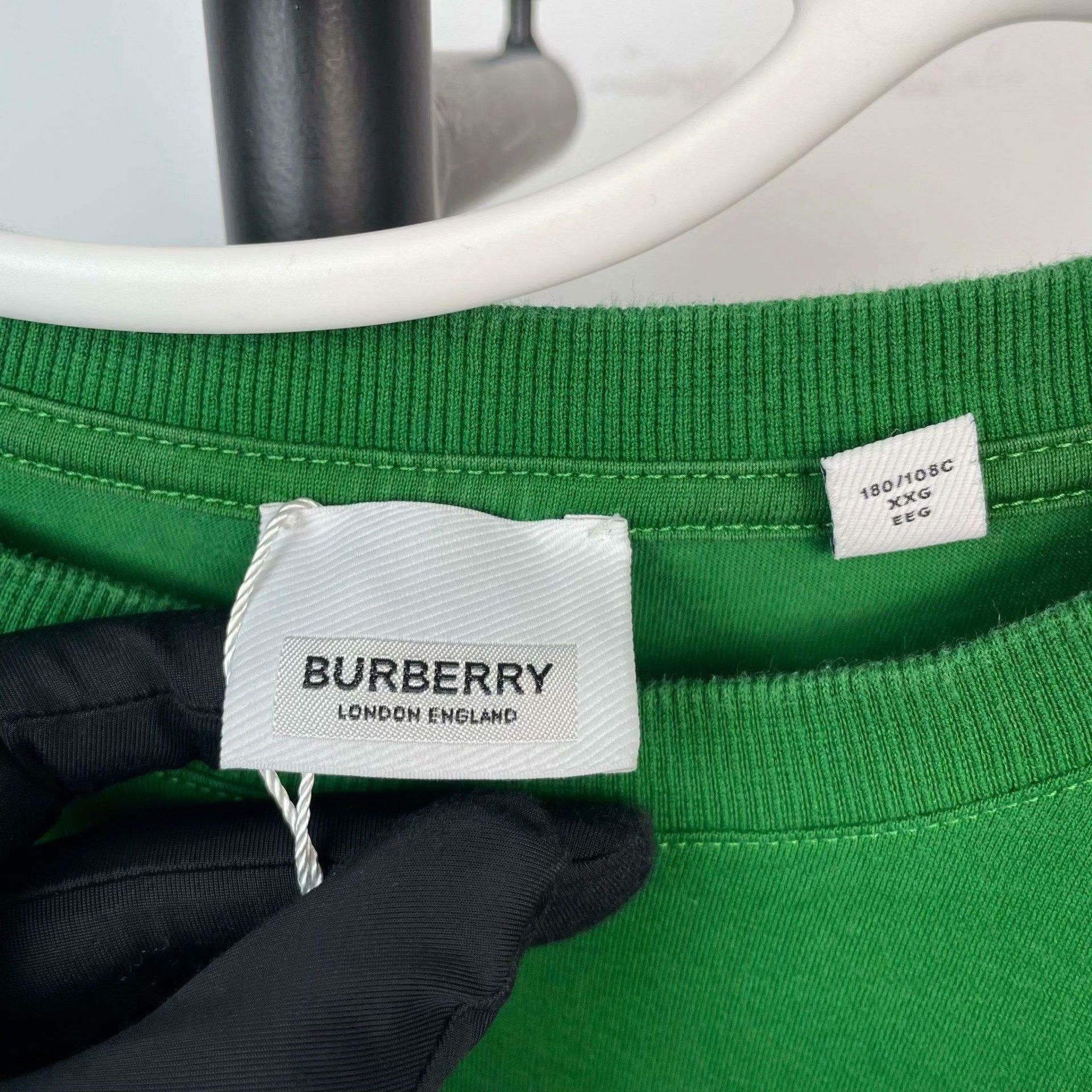 Burberry Burberry Retro Embroidered Green T-Shirt XXL Men Size US XXL / EU 58 / 5 - 3 Thumbnail