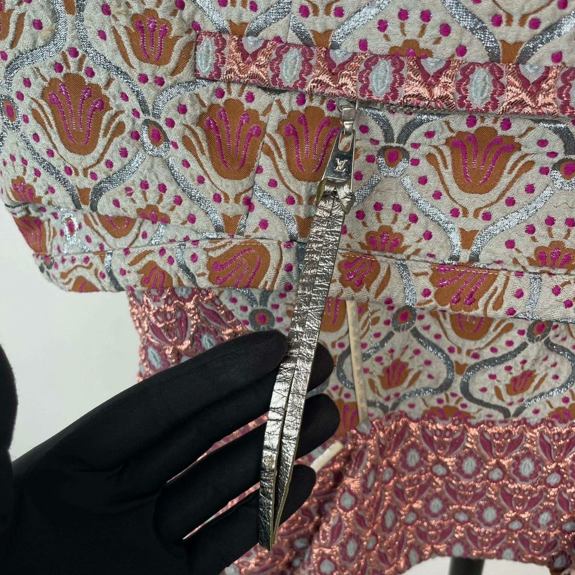 Louis Vuitton Louis Vuitton Embroidered Jacket 36 Women Size S / US 4 / IT 40 - 7 Thumbnail