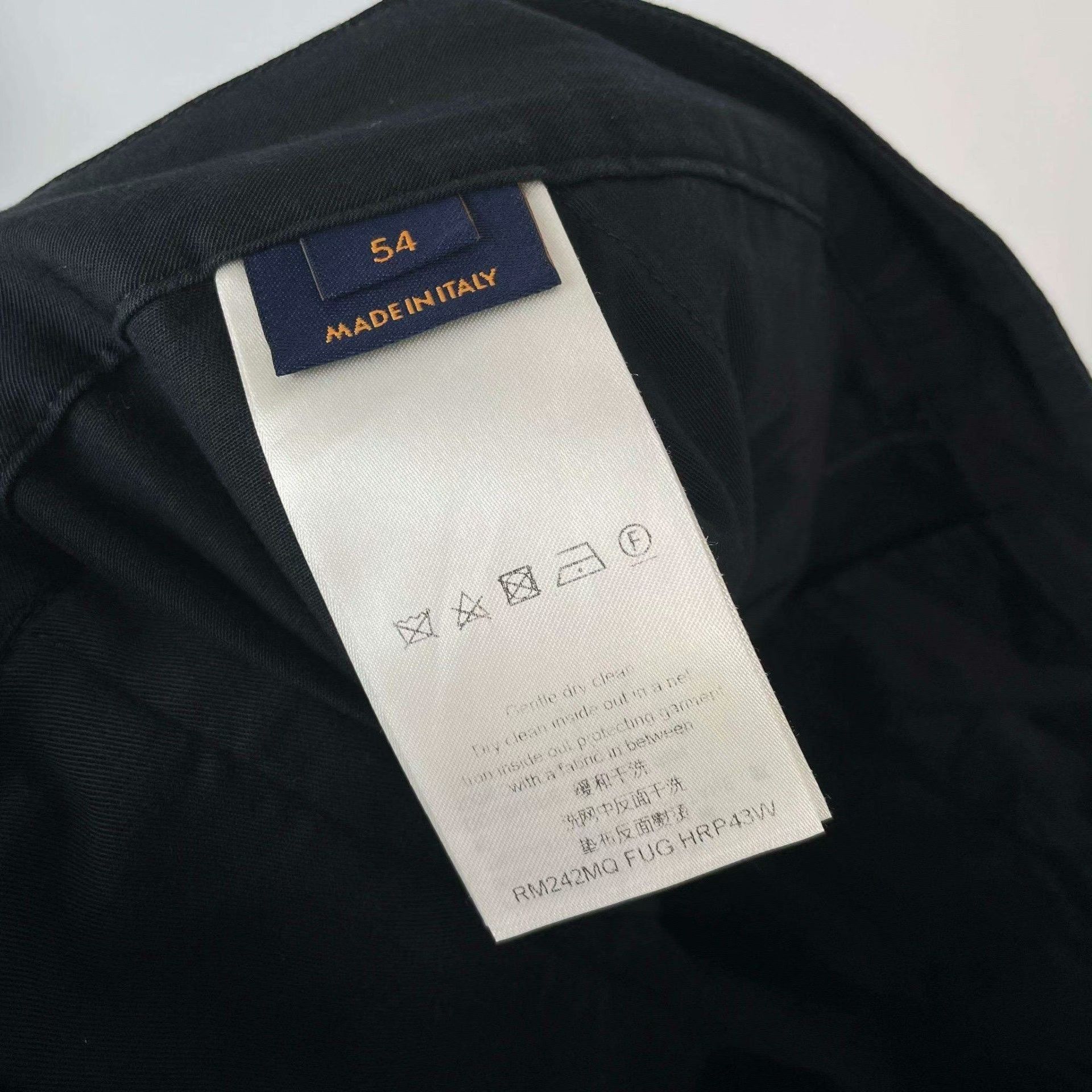 Louis Vuitton Louis Vuitton Cotton Black Shorts S Men Size US 30 / EU 46 - 3 Thumbnail