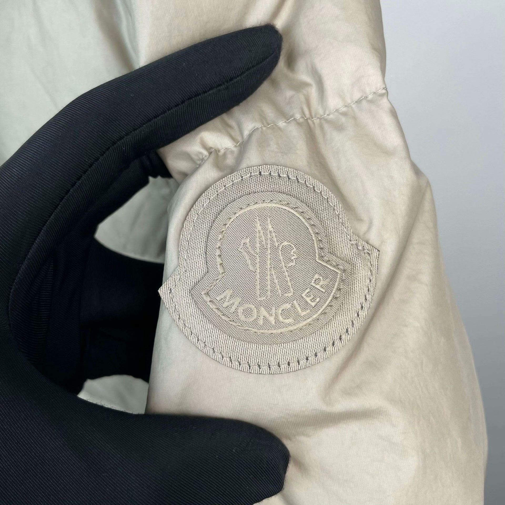 Moncler Moncler Down Long Beige Down Jacket S Women Size S / US 4 / IT 40 - 4 Thumbnail
