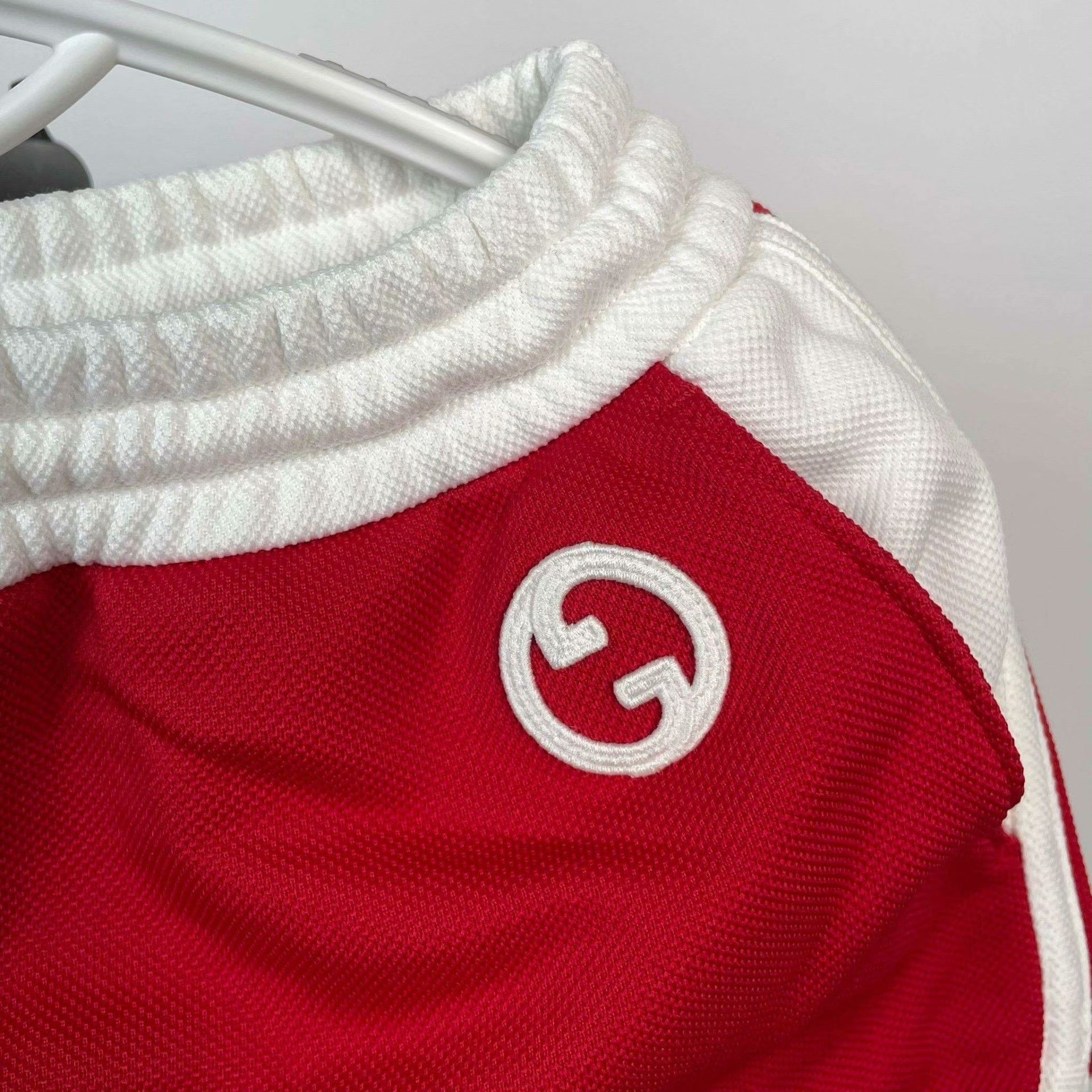 Gucci Gucci Red Shorts XS Men Size US 28 / EU 44 - 3 Thumbnail