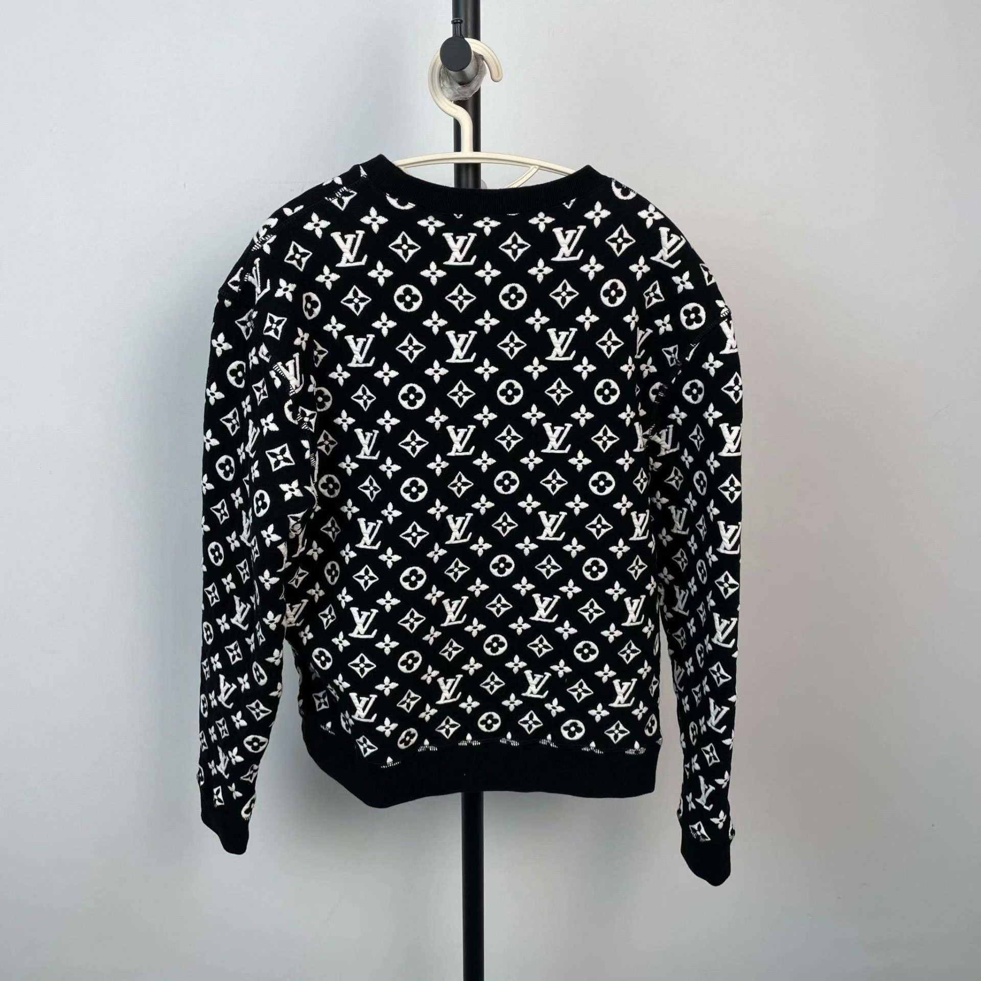 Louis Vuitton Louis Vuitton Cotton Black Hoodie XS Men Size US XS / EU 42 / 0 - 2 Thumbnail