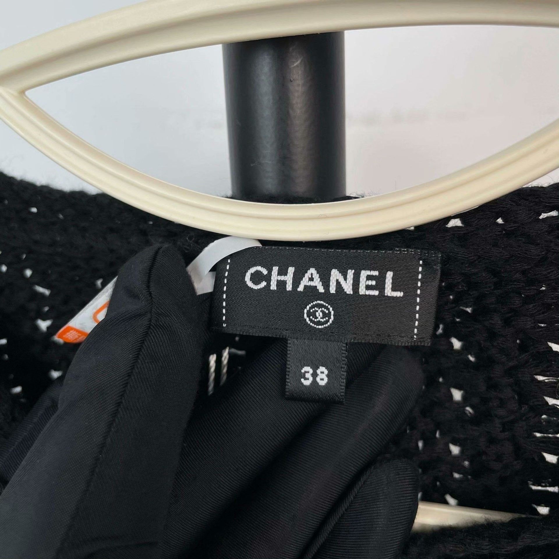 Chanel Chanel Black Item 38 Women Size S / US 4 / IT 40 - 3 Thumbnail