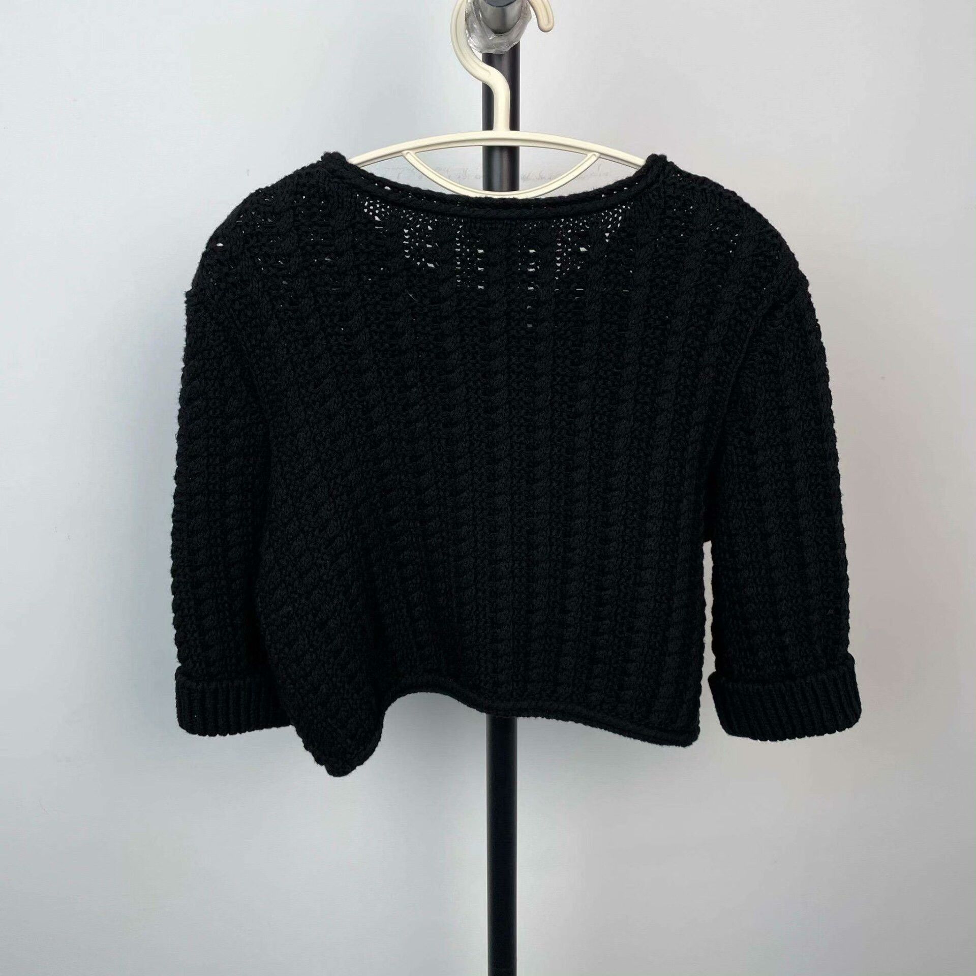Chanel Chanel Black Item 38 Women Size S / US 4 / IT 40 - 2 Thumbnail
