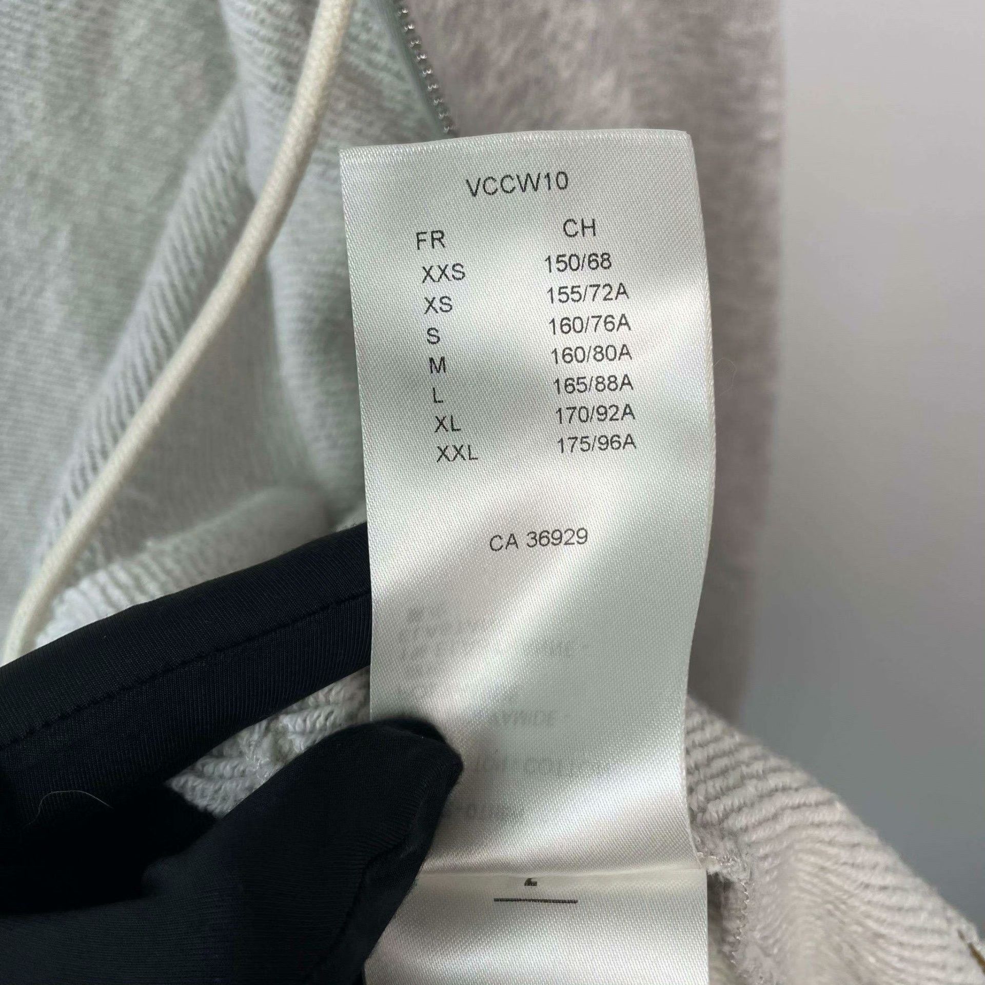 Louis Vuitton Louis Vuitton Retro Cotton Gray Hoodie M Men Size US M / EU 48-50 / 2 - 8 Thumbnail