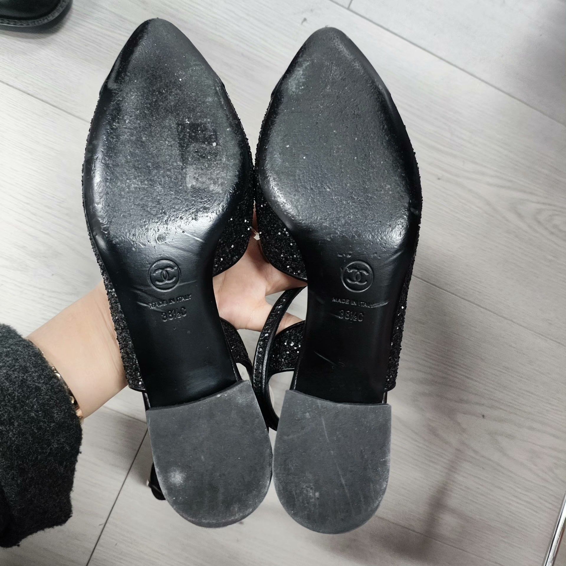 Chanel Chanel Black Sandals 38 Women Size US 7.5 / IT 37.5 - 2 Thumbnail