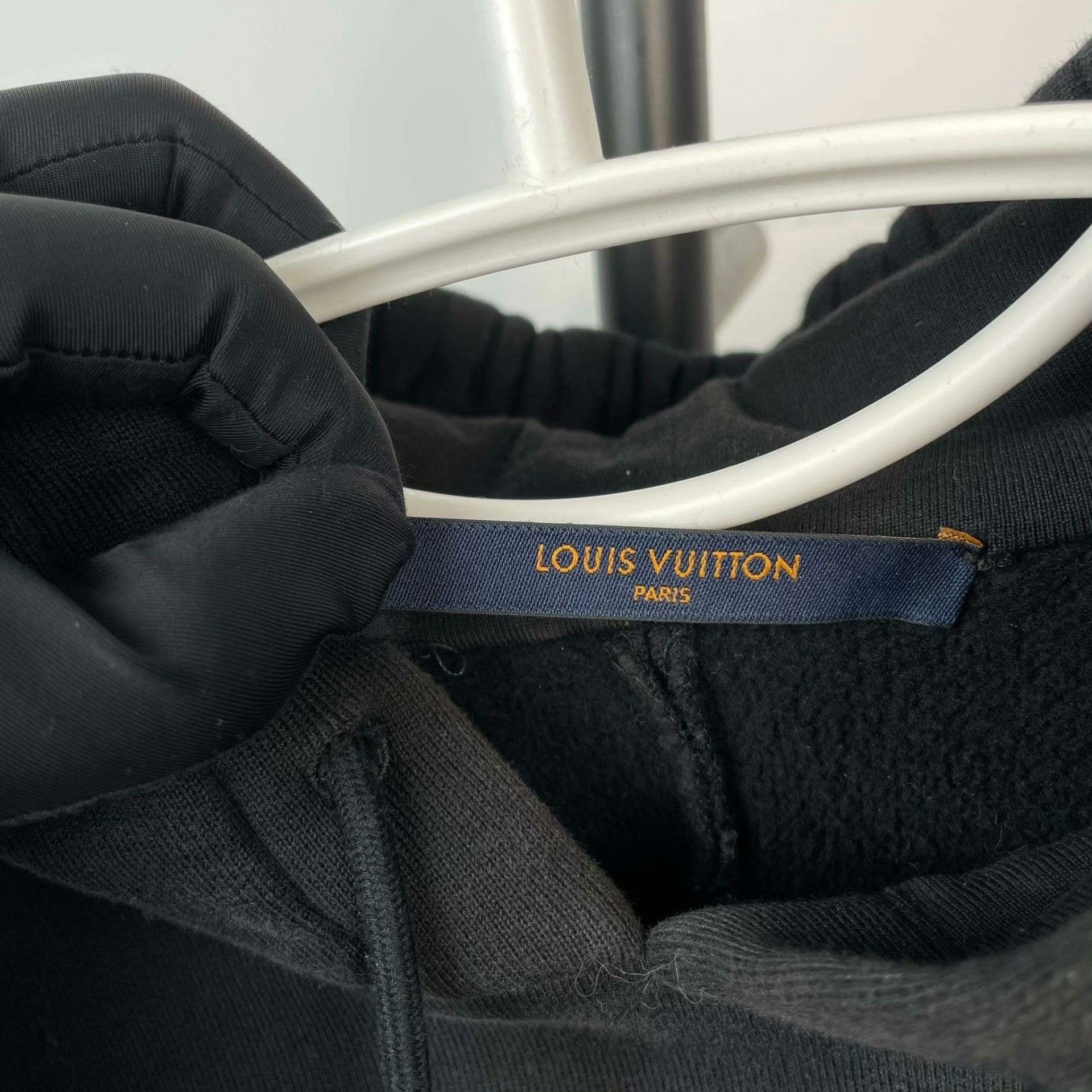 Louis Vuitton Louis Vuitton Printed Black Hoodie S Women Size S / US 4 / IT 40 - 7 Thumbnail
