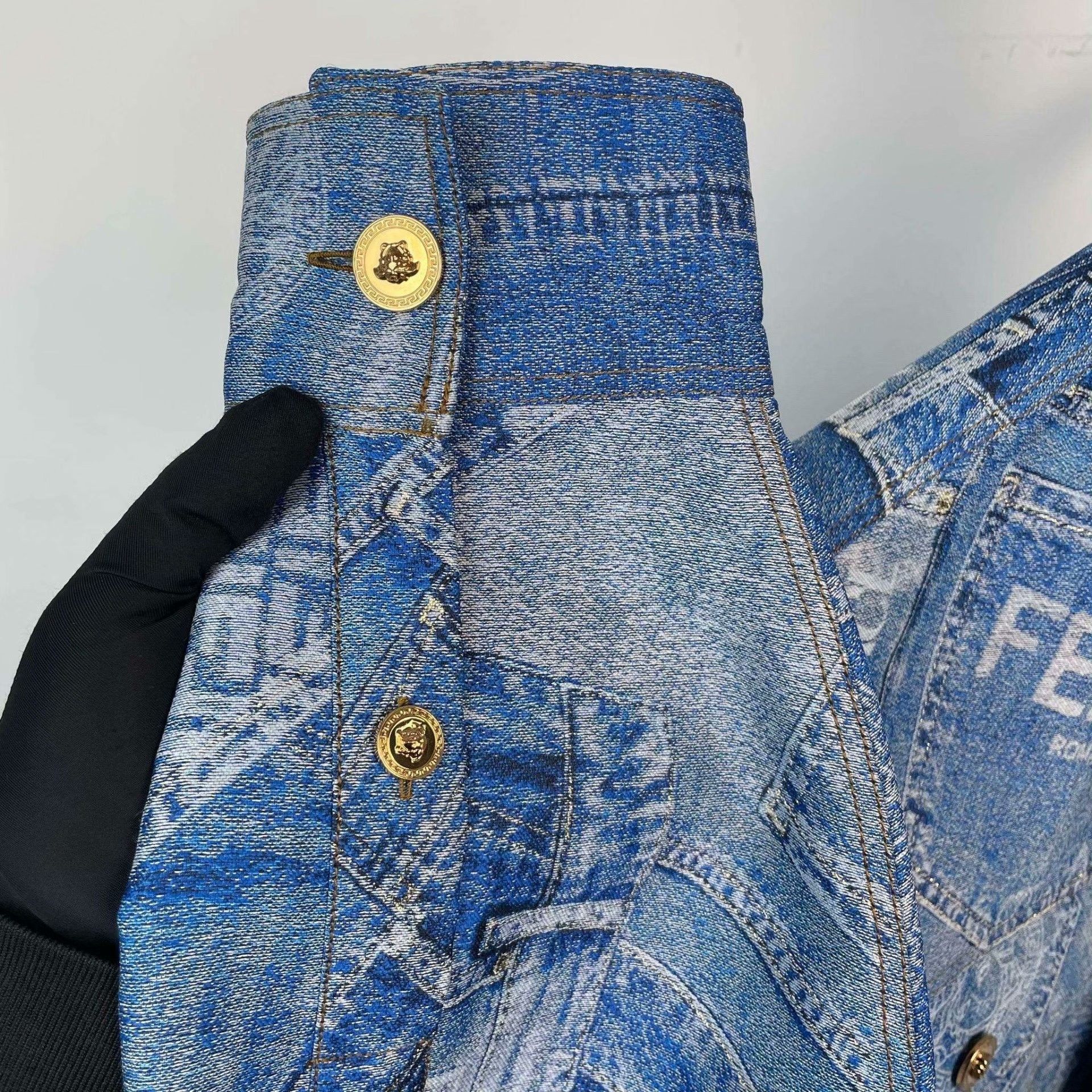 Versace Versace Collab Denim Blue Light Jacket XXL Men Size US XXL / EU 58 / 5 - 9 Thumbnail