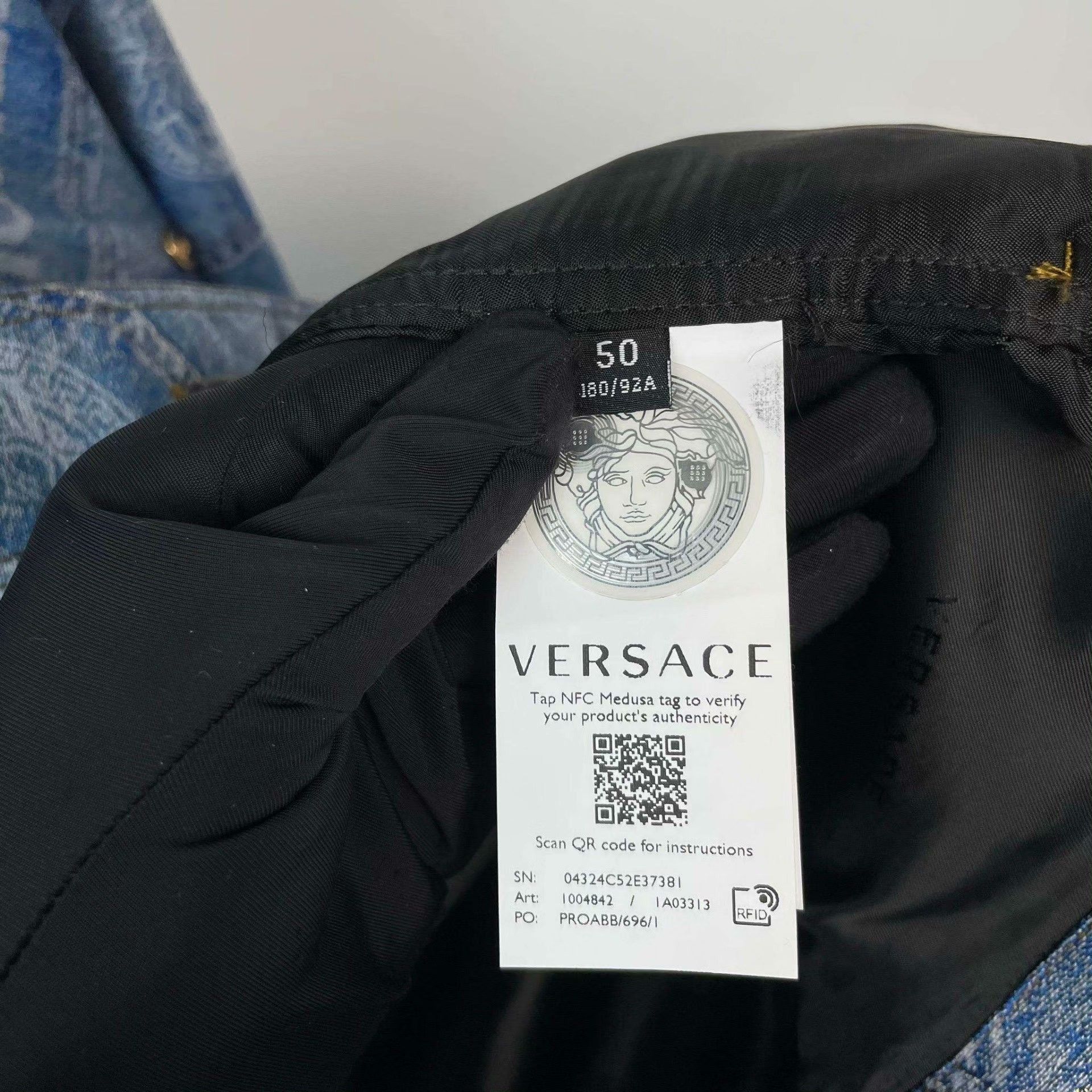 Versace Versace Collab Denim Blue Light Jacket XXL Men Size US XXL / EU 58 / 5 - 4 Thumbnail