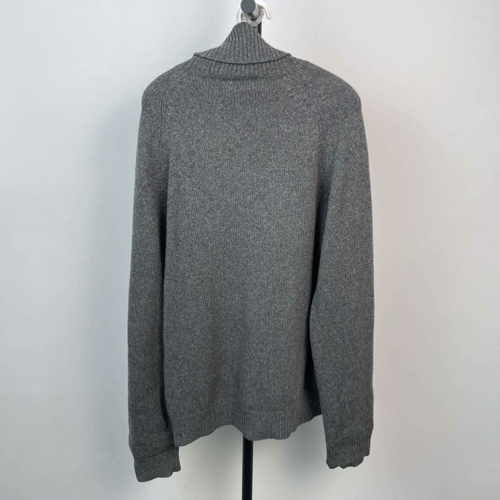 Hermes Hermes Gray Sweater XL Women Size XL / US 12-14 / IT 48-50 - 2 Thumbnail