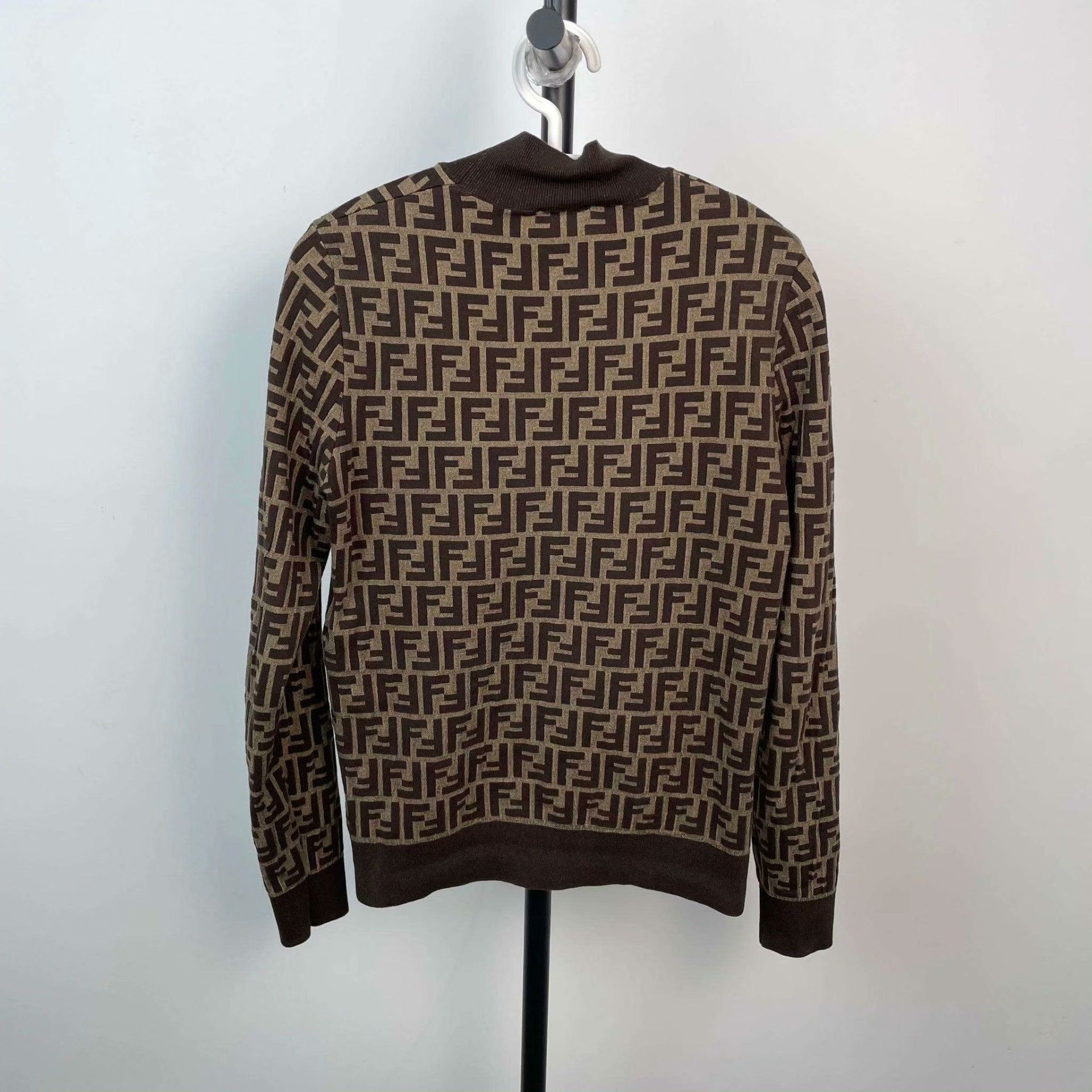 Fendi Fendi Knit Gray Sweater 40 Men Size US M / EU 48-50 / 2 - 2 Thumbnail