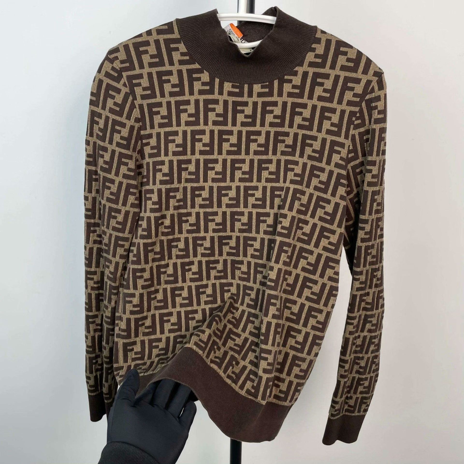 Fendi Fendi Knit Gray Sweater 40 Men Size US M / EU 48-50 / 2 - 8 Thumbnail