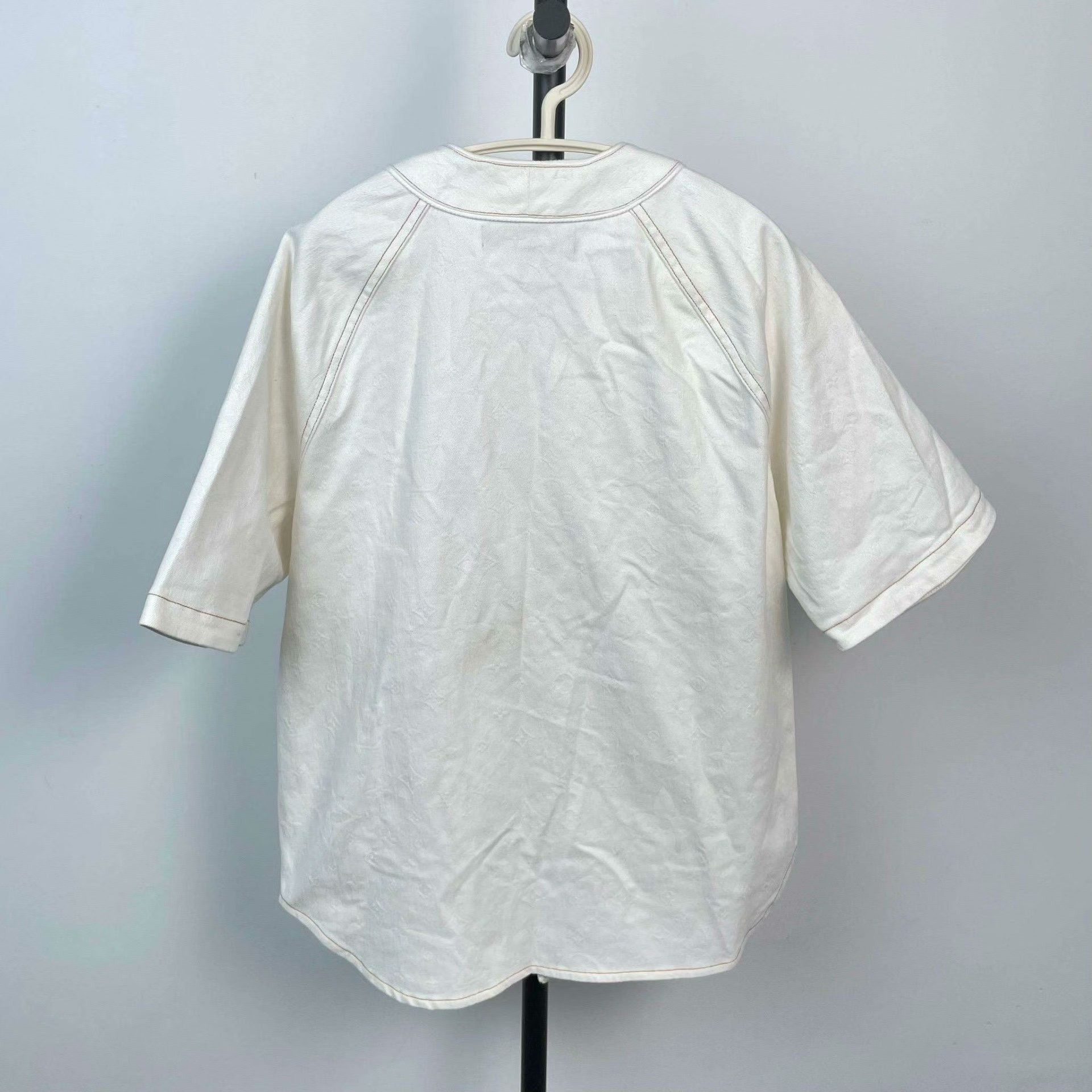 Louis Vuitton Louis Vuitton White Light Jacket M Men Size US M / EU 48-50 / 2 - 2 Thumbnail