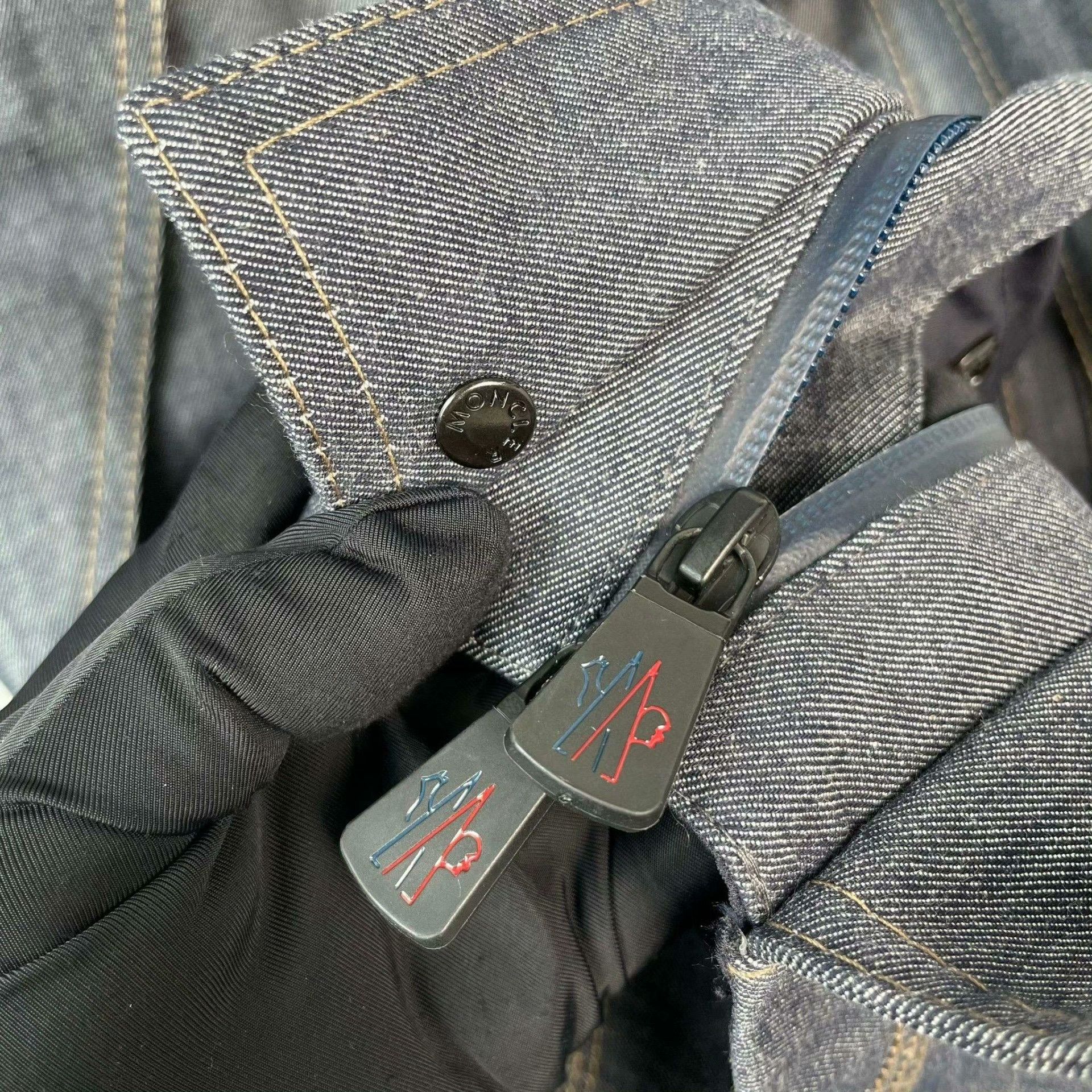 Moncler Moncler Denim Jacket S Women Size S / US 4 / IT 40 - 9 Thumbnail