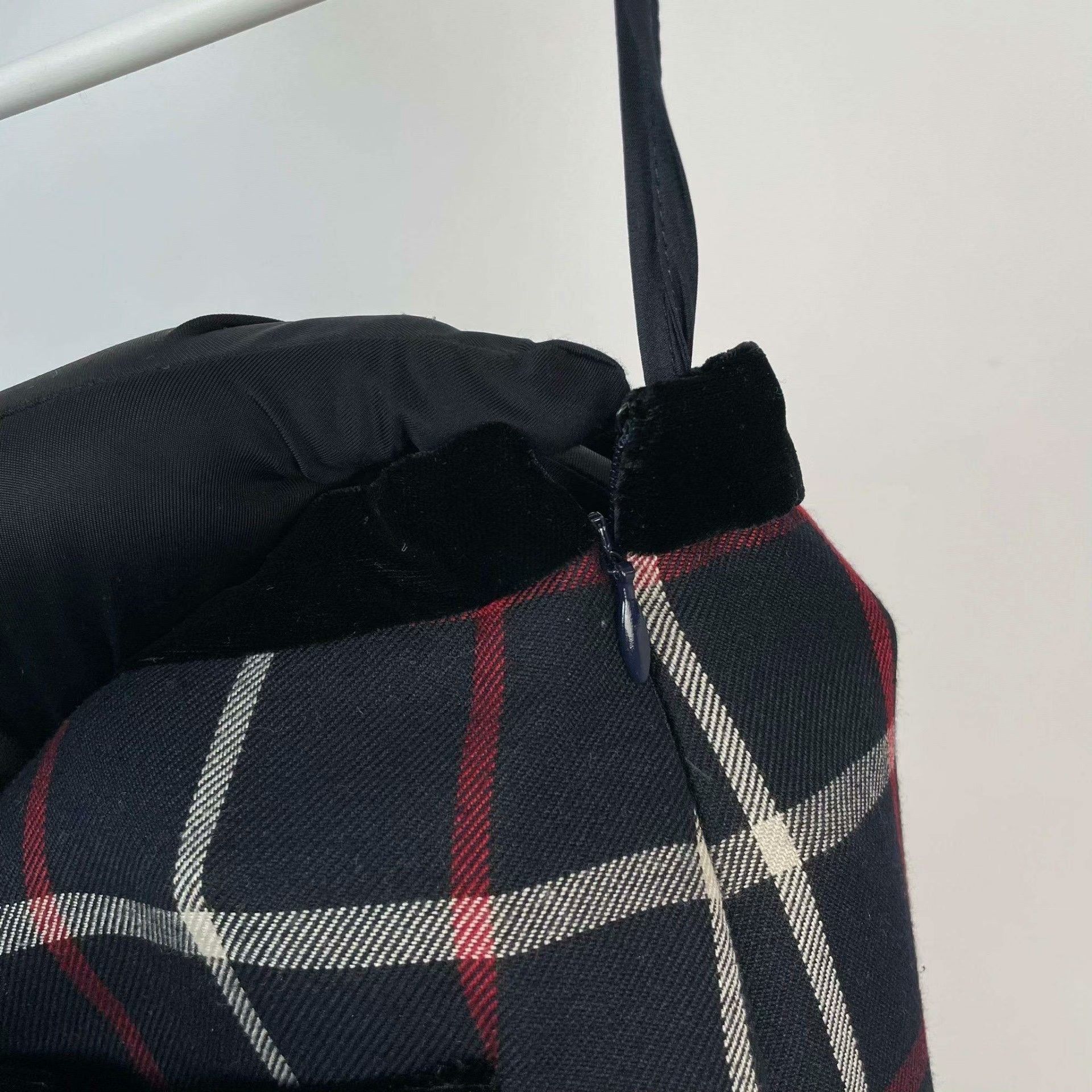Miu Miu Miu Miu Plaid Skirt S Women Size 26" / US 2 / IT 38 - 7 Thumbnail