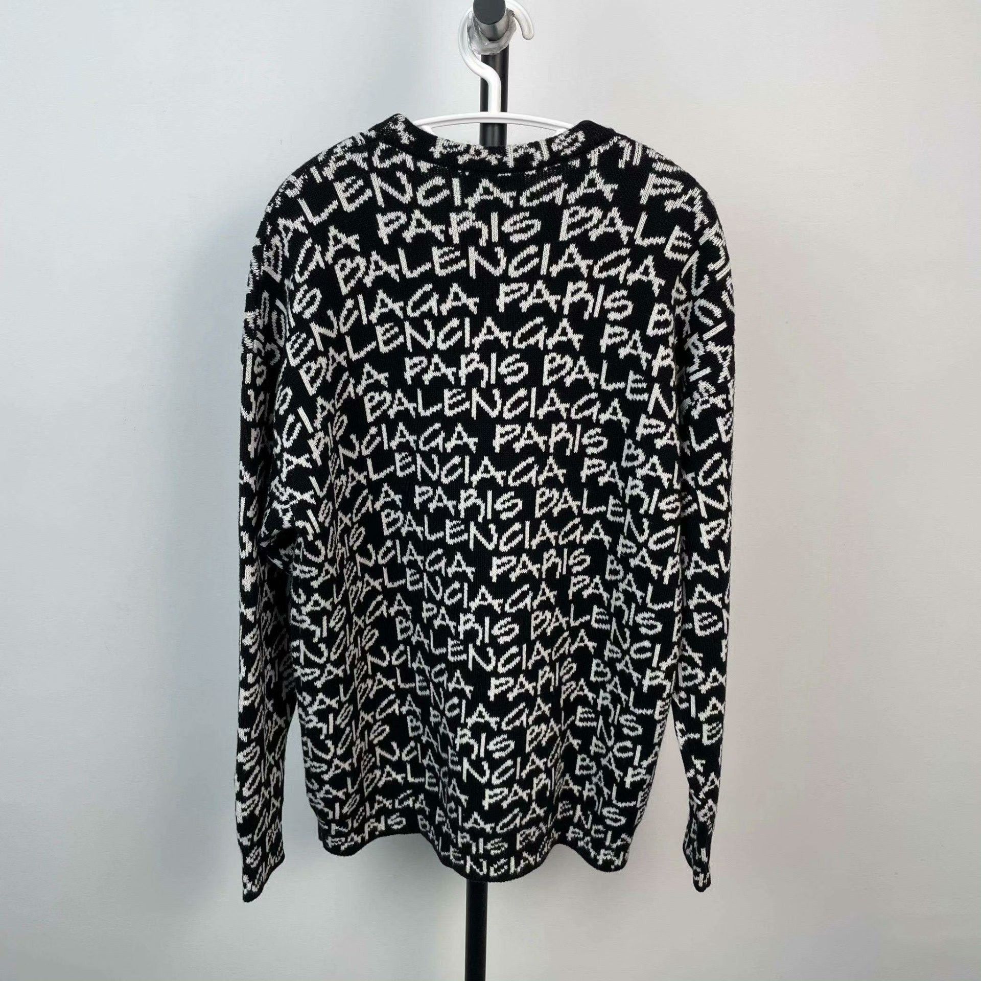 Balenciaga Balenciaga Black Sweater XS Men Size US XS / EU 42 / 0 - 2 Thumbnail