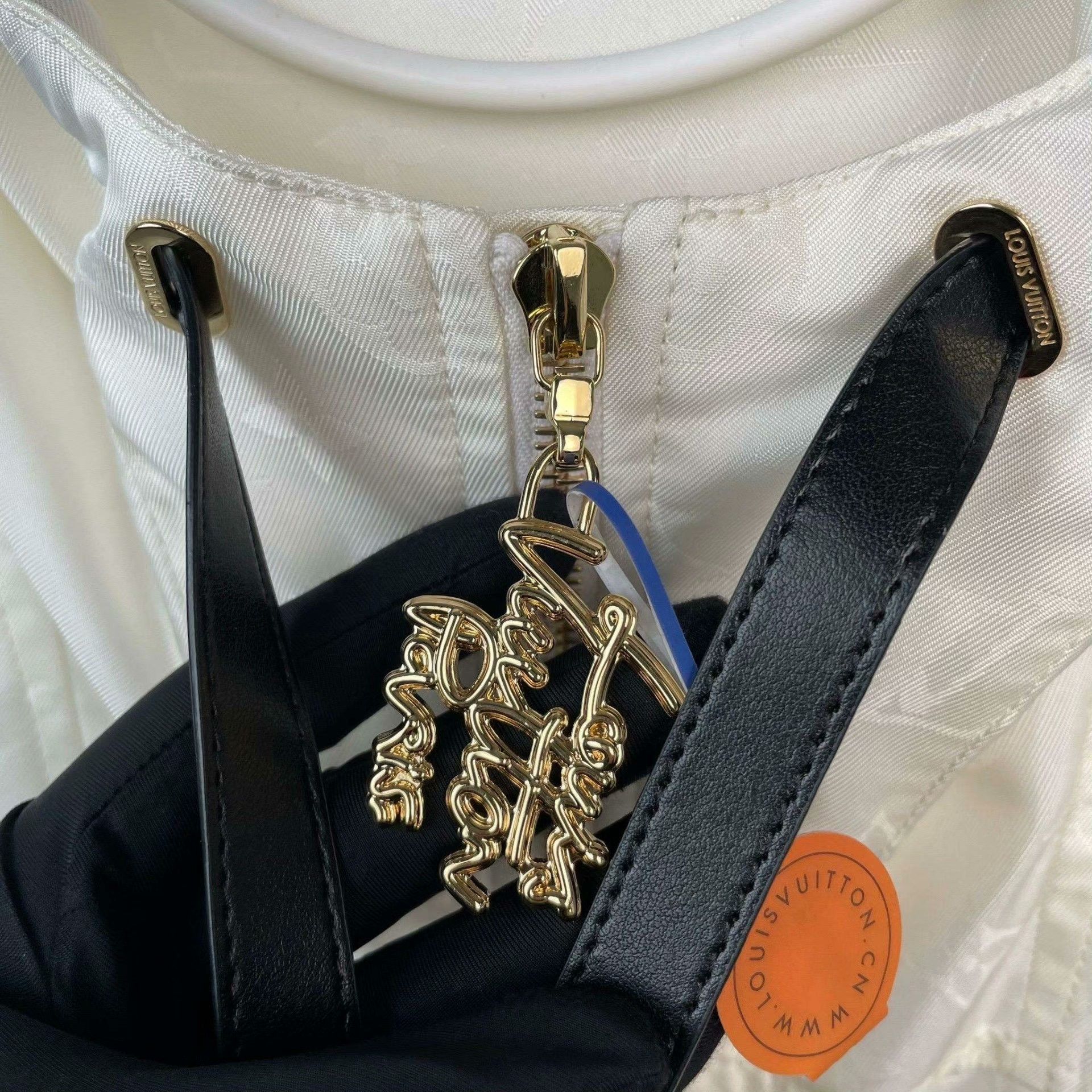 Louis Vuitton Louis Vuitton White Light Jacket 32 Men Size US XS / EU 42 / 0 - 5 Thumbnail