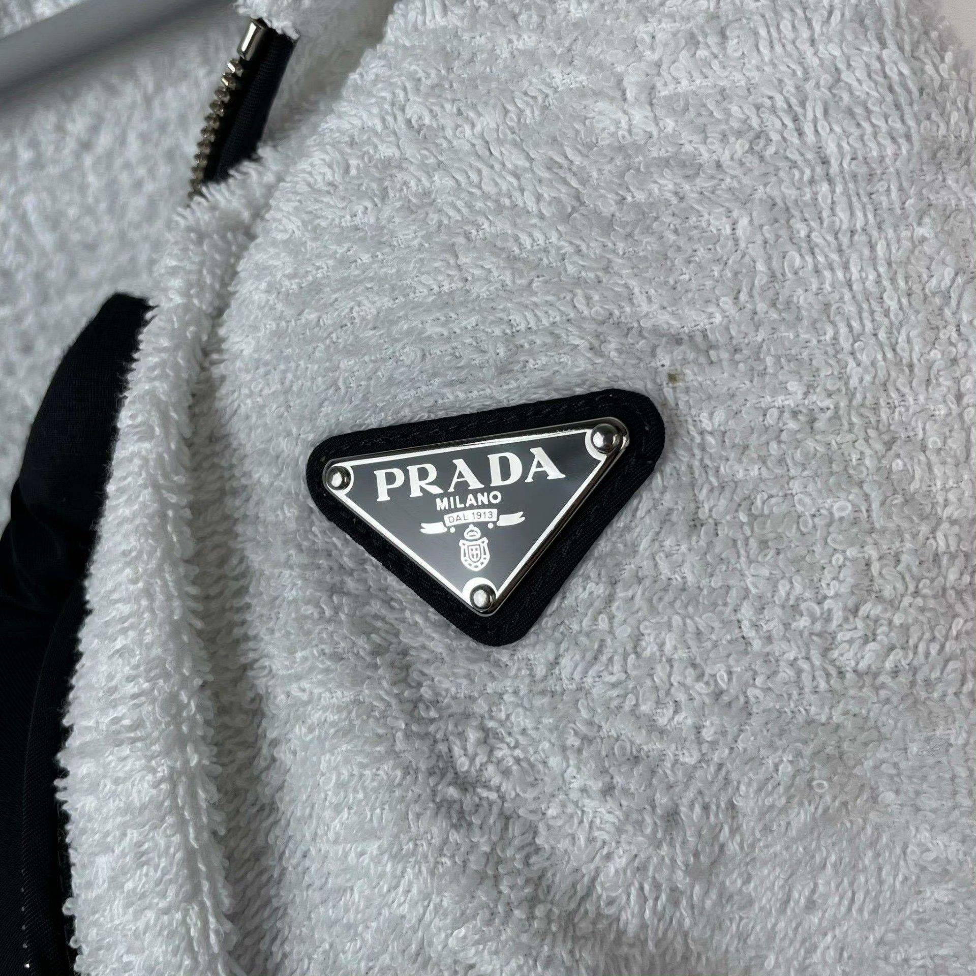 Prada Prada White Hoodie 38 women Size XS / US 0-2 / IT 36-38 - 6 Thumbnail