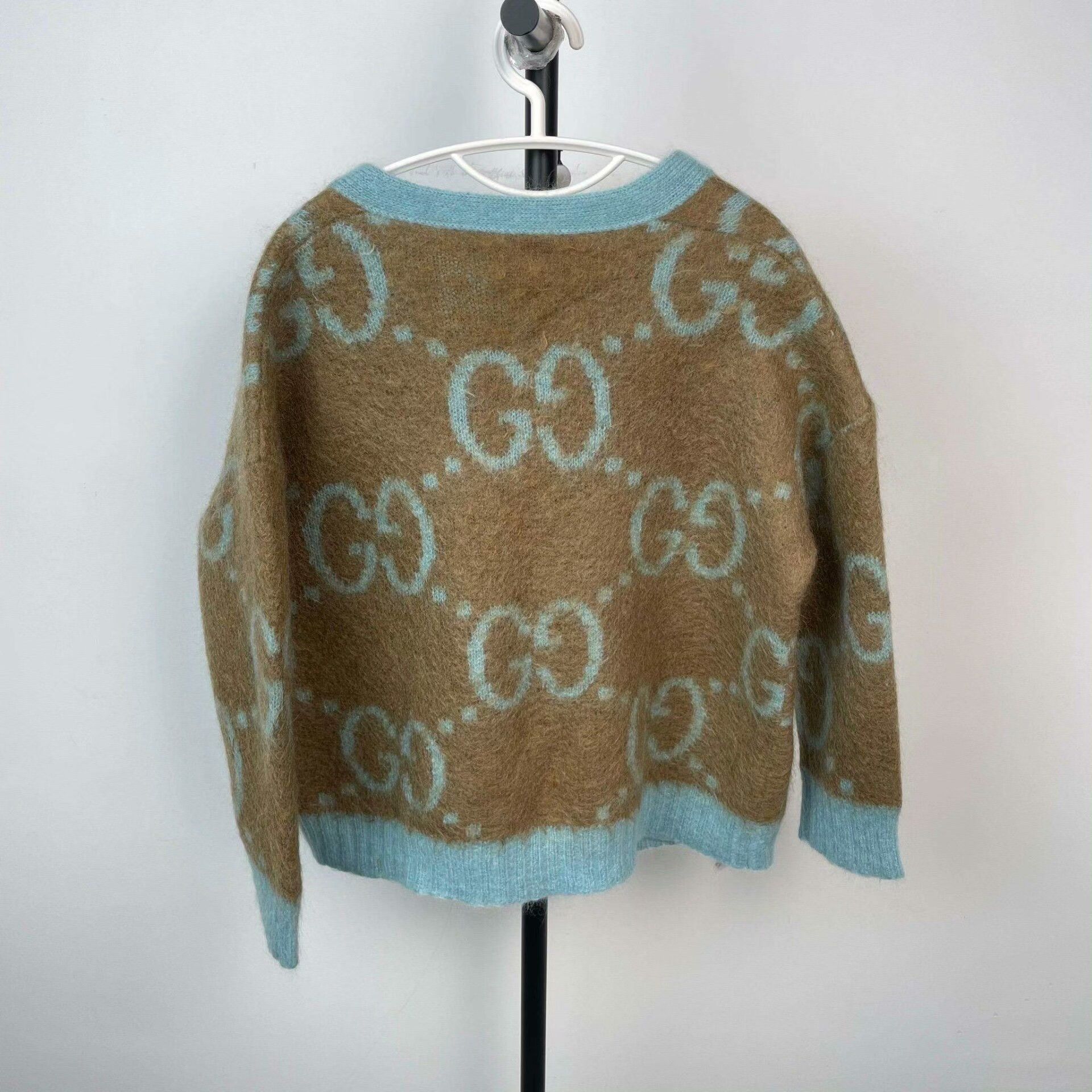 Gucci Gucci Blue Sweater M Women Size M / US 6-8 / IT 42-44 - 2 Thumbnail