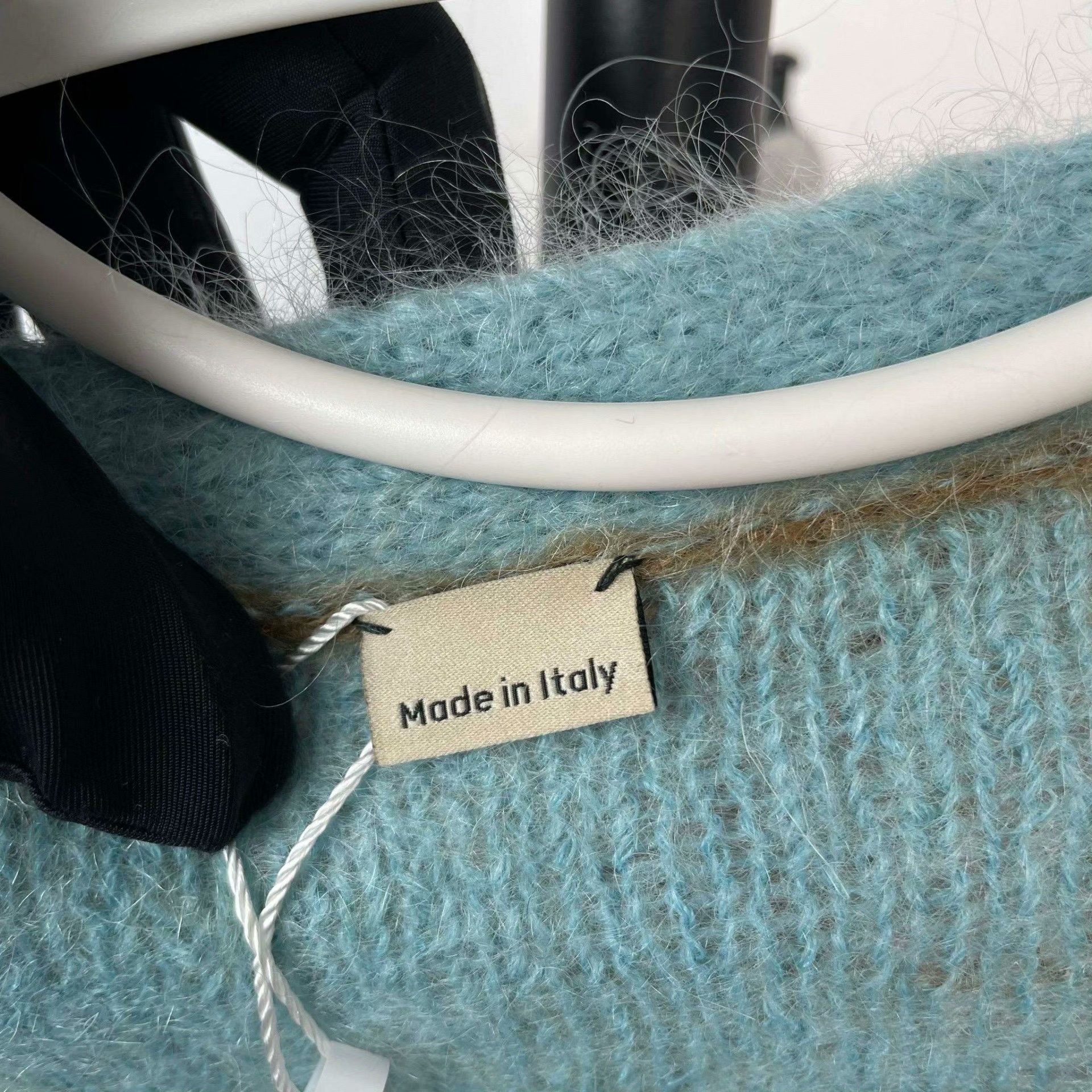 Gucci Gucci Blue Sweater M Women Size M / US 6-8 / IT 42-44 - 3 Thumbnail