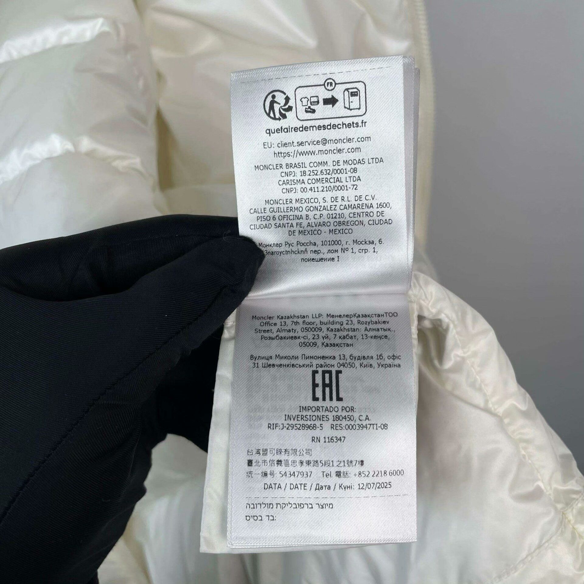 Moncler Moncler Down White Heavy Coat M Men Size US M / EU 48-50 / 2 - 7 Thumbnail