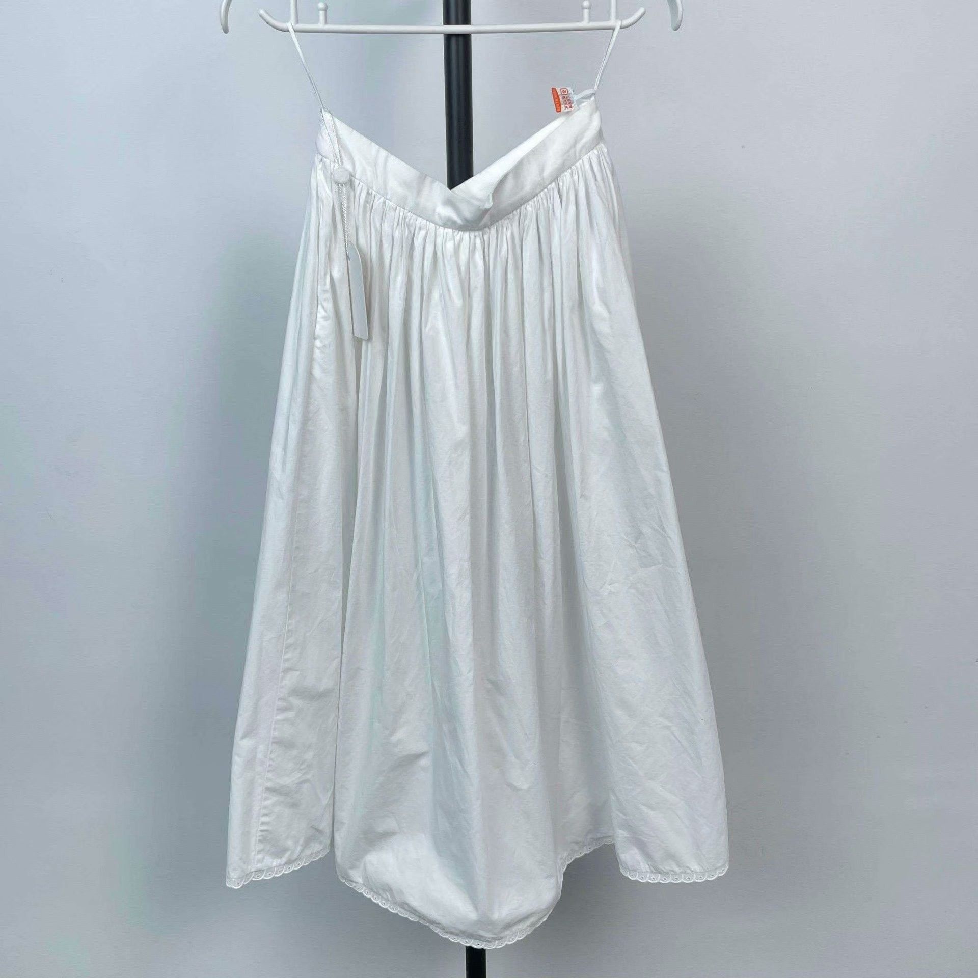 Miu Miu Miu Miu White Skirt 2XS Women Size 28" / US 6 / IT 42 - 2 Thumbnail