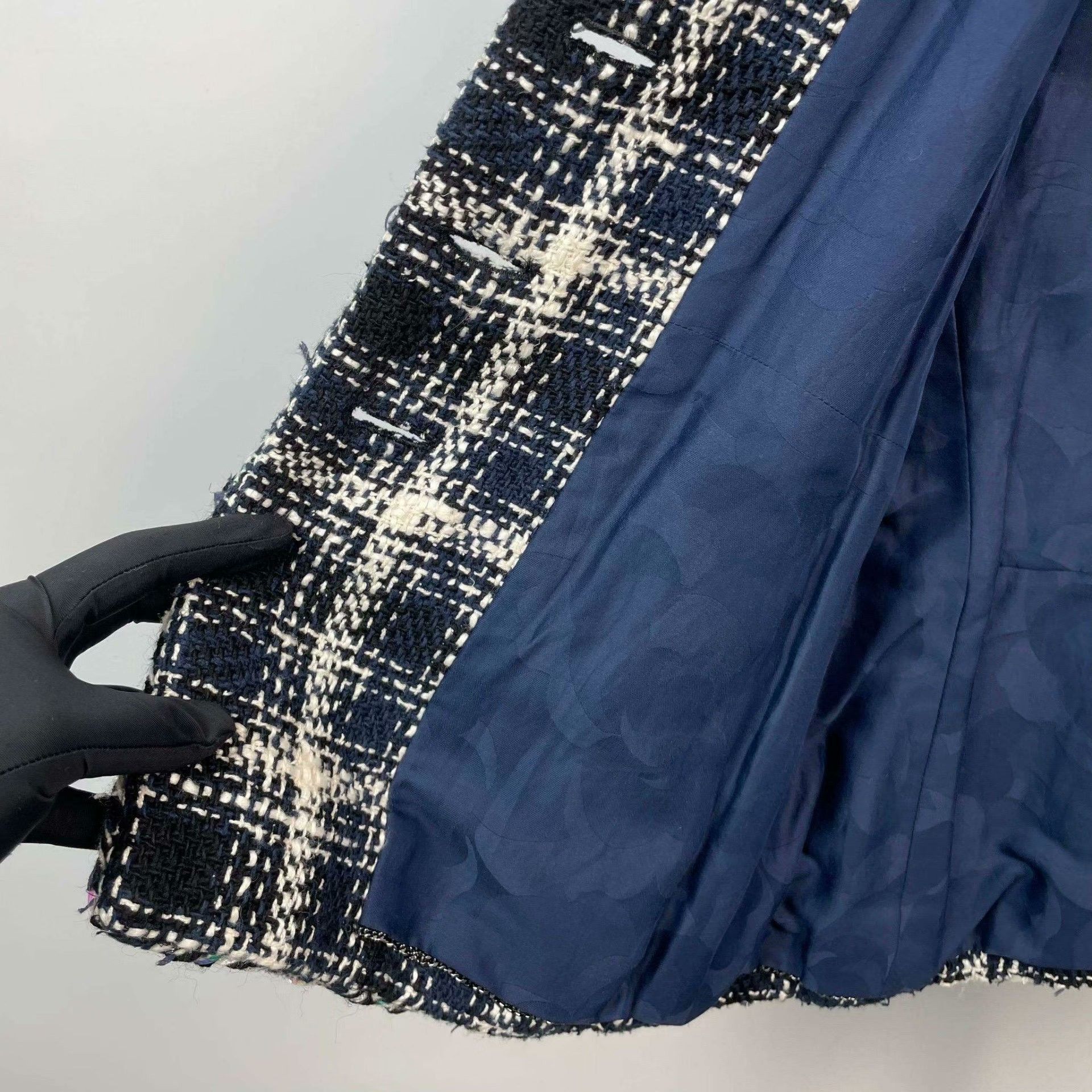 Chanel Chanel Wool Black Coat S Women Size S / US 4 / IT 40 - 9 Thumbnail