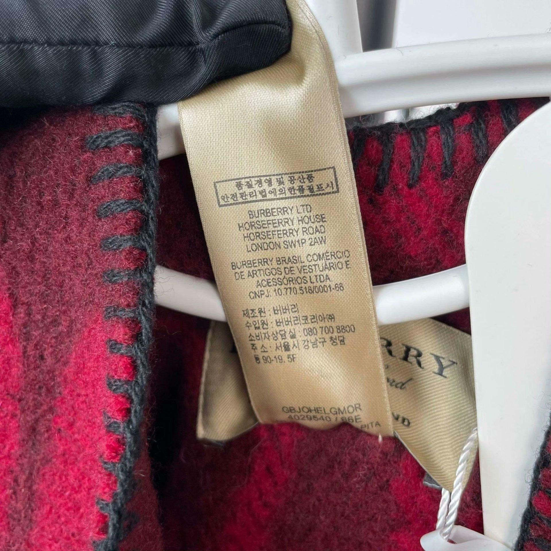 Burberry Burberry Red Scarf 32 Men Size ONE SIZE - 7 Thumbnail