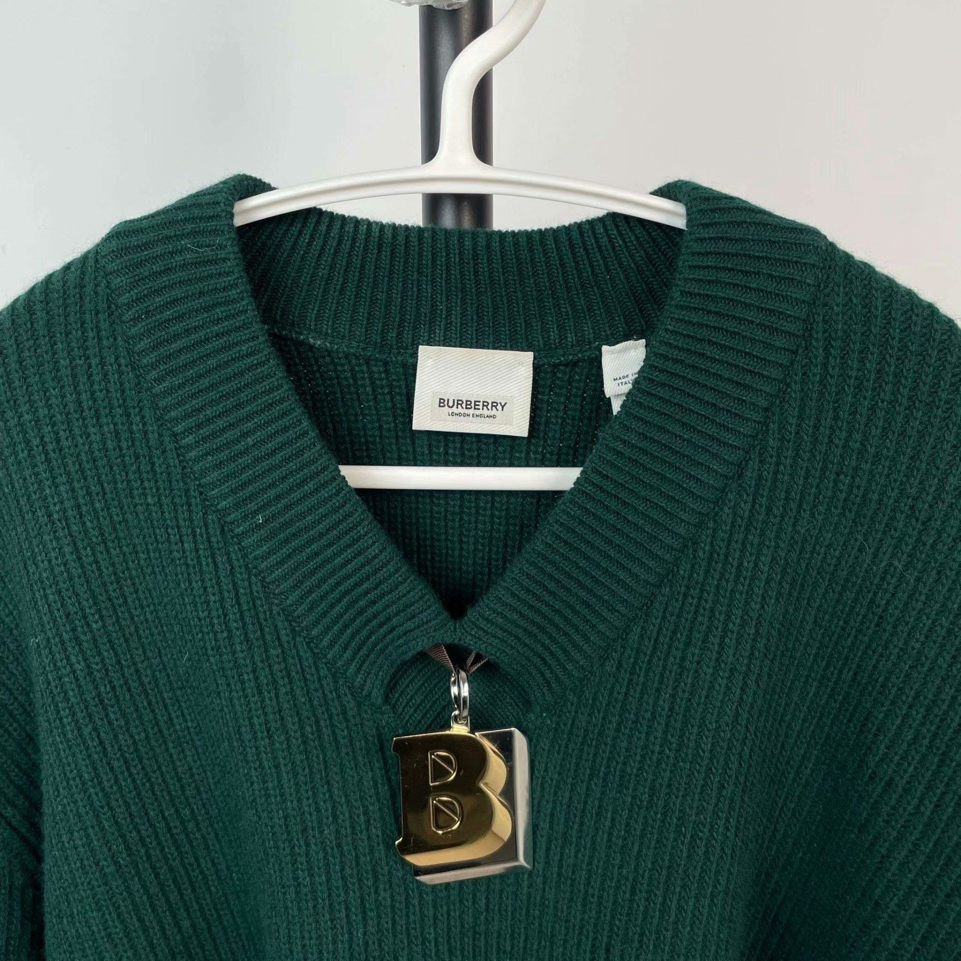 Burberry Burberry Green Sweater XS Women Size XS / US 0-2 / IT 36-38 - 4 Thumbnail