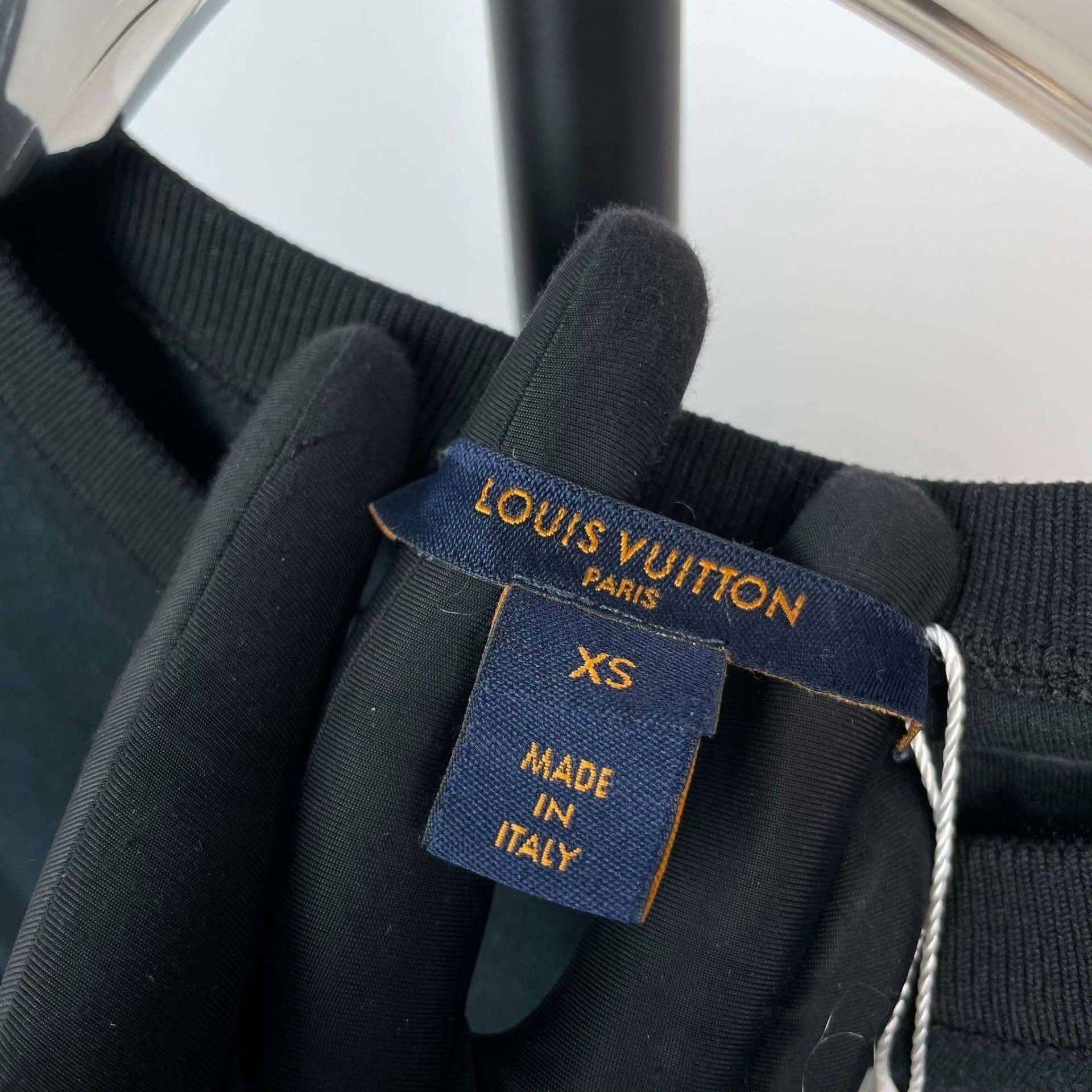 Louis Vuitton Louis Vuitton T-Shirt XS Men Size US XS / EU 42 / 0 - 3 Thumbnail