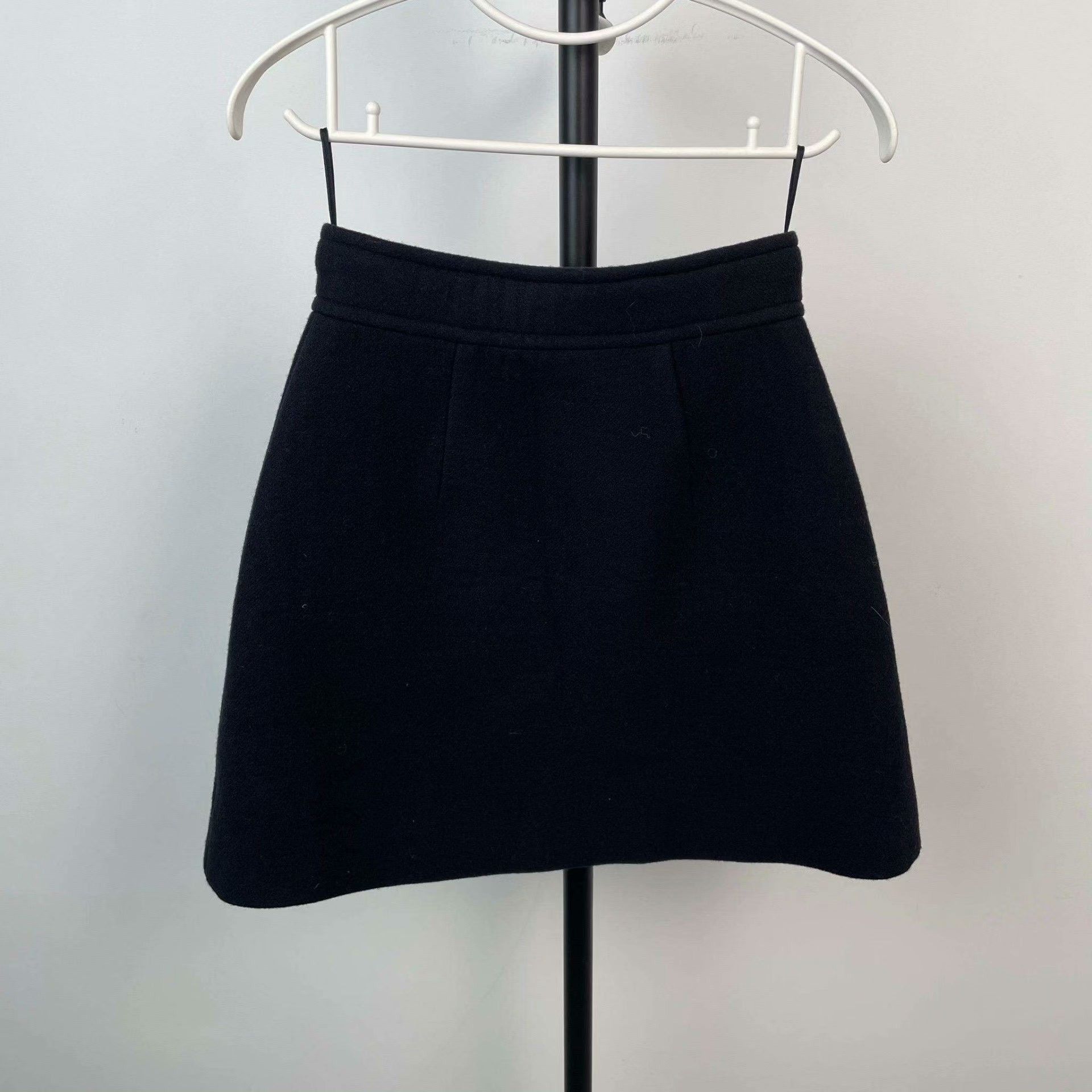 Miu Miu Miu Miu Black Skirt 38 Women Size 38" / US 16 / IT 52 - 2 Thumbnail
