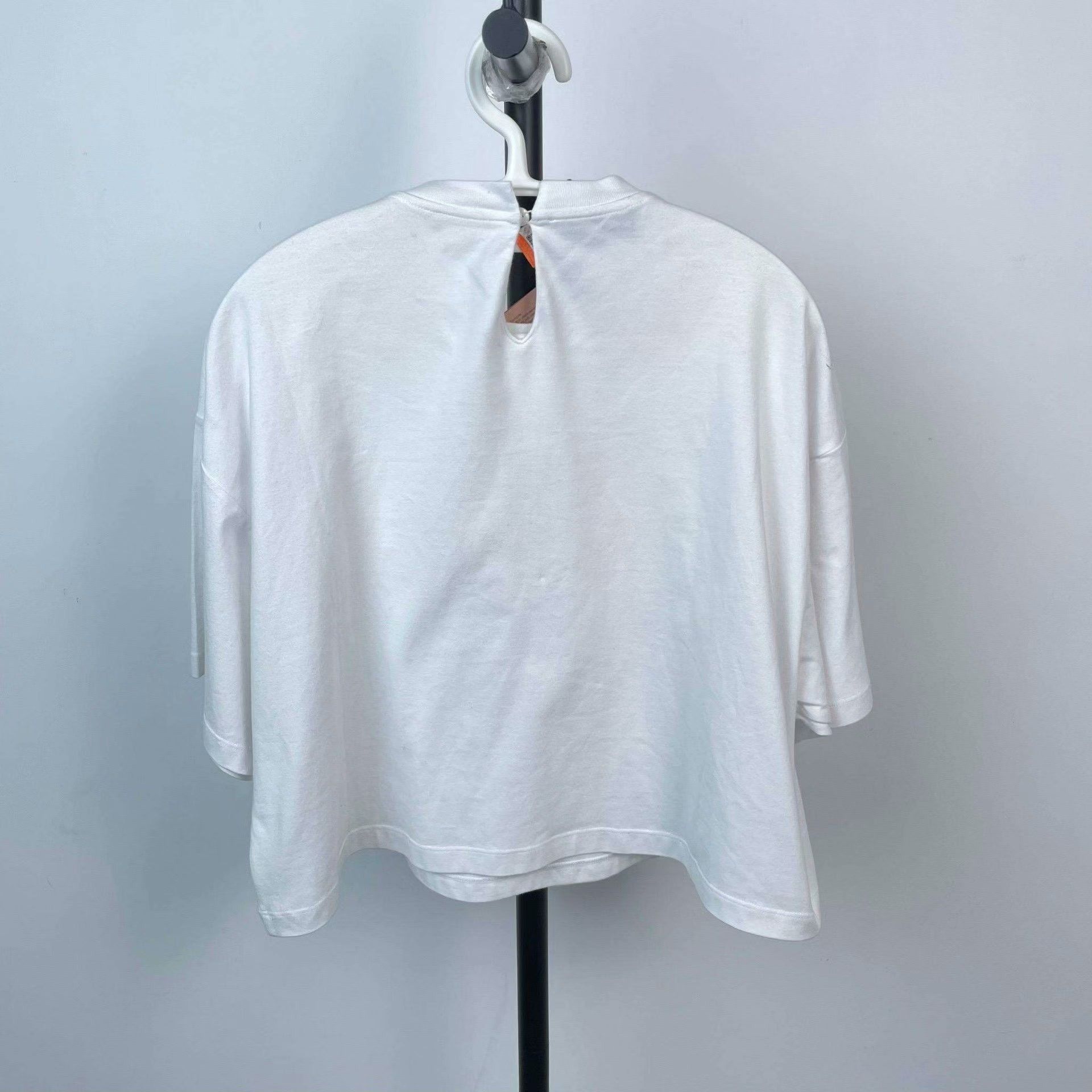 Miu Miu Miu Miu White T-Shirt M Women Size M / US 6-8 / IT 42-44 - 2 Thumbnail