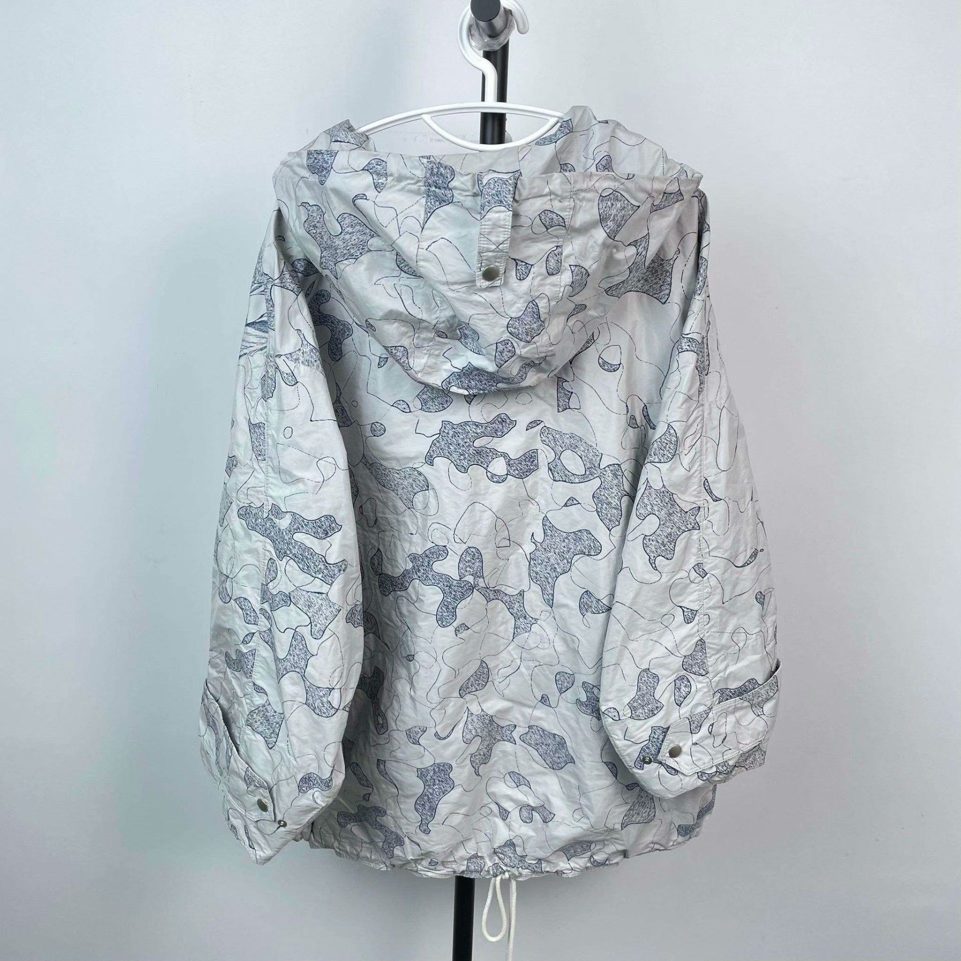 Dior Dior Embroidered Blue Hoodie S Women Size S / US 4 / IT 40 - 2 Thumbnail