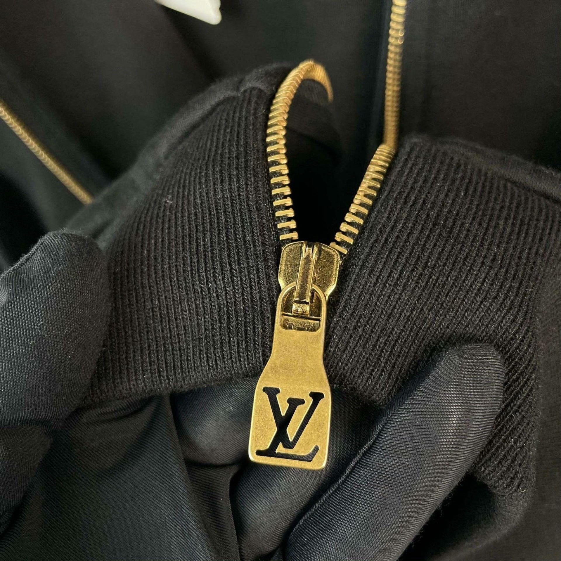 Louis Vuitton Louis Vuitton Cotton Black Jacket M Women Size M / US 6-8 / IT 42-44 - 3 Thumbnail