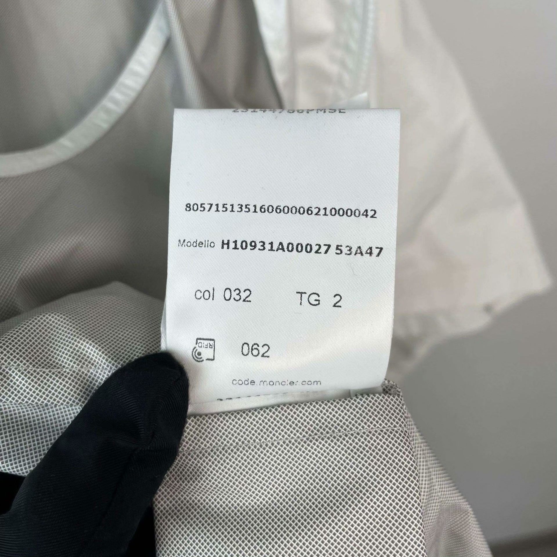 Moncler Moncler White Light Jacket S Men Size US S / EU 44-46 / 1 - 8 Thumbnail