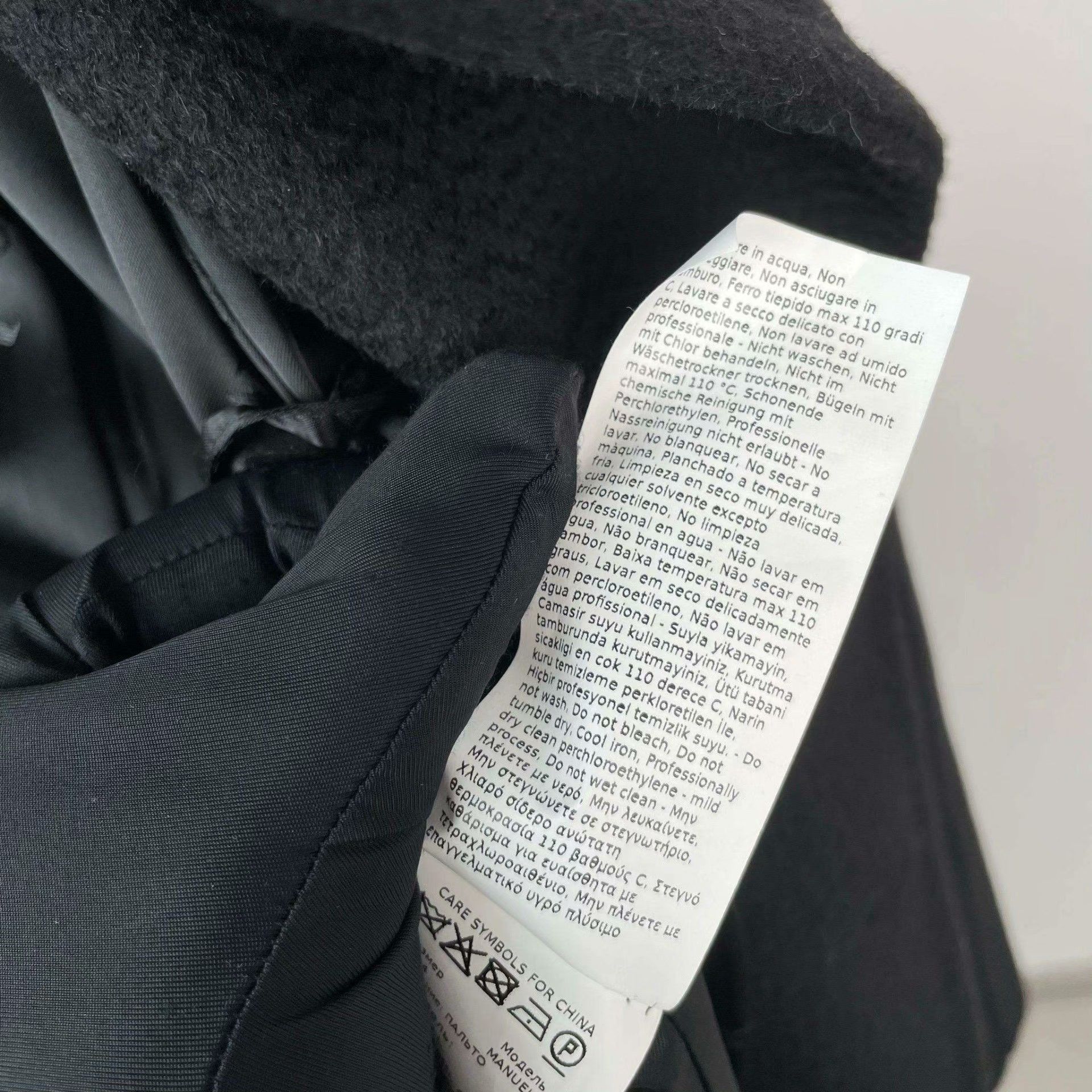 Max Mara Max Mara Black Coat 50 Women Size XL / US 12-14 / IT 48-50 - 6 Thumbnail