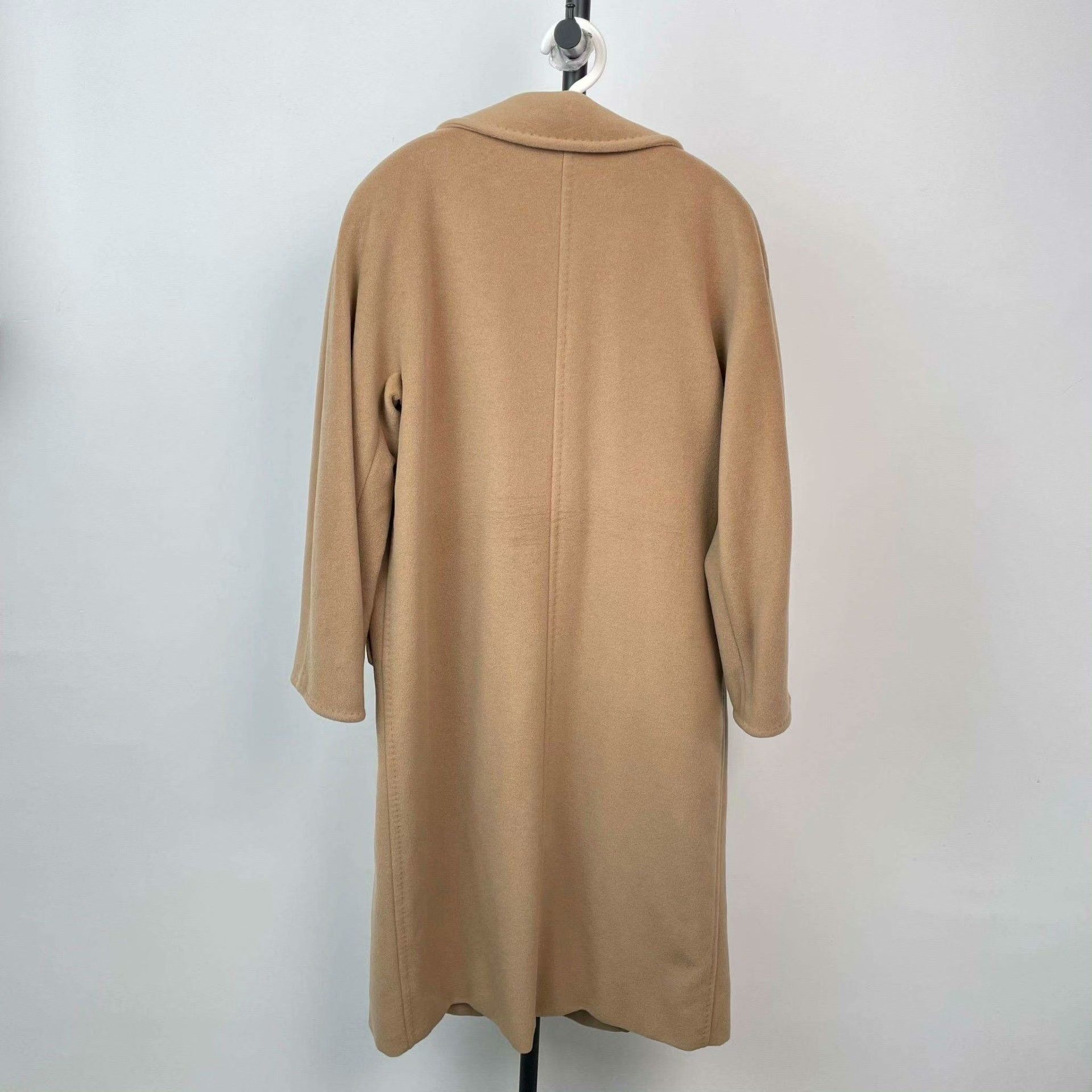 Max Mara Max Mara Long Beige Coat 34 Women Size XS / US 0-2 / IT 36-38 - 2 Thumbnail